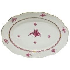 Plat ovale « Bouquet de framboises chinoises » en porcelaine Herend Hongrie