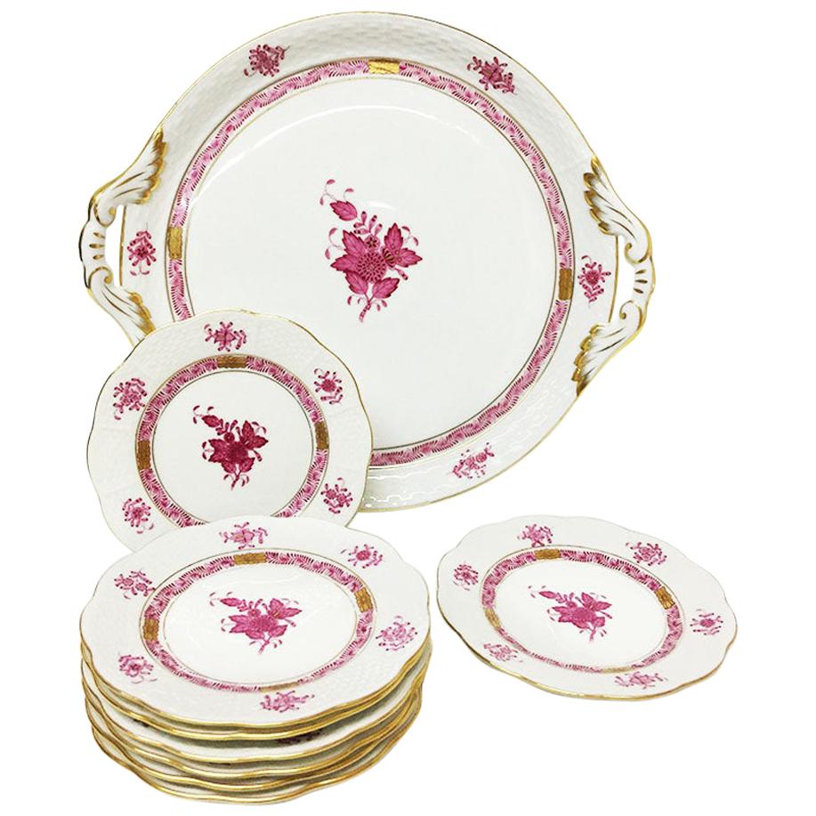 Herend Hungary Porcelain "Chinese Bouquet Raspberry" Round Tray and Small Plates For Sale