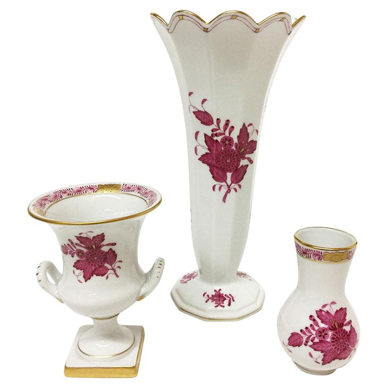 Herend Hungary Porcelain "Chinese Bouquet Raspberry" Small Vases