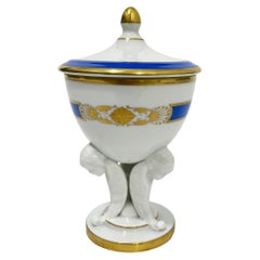Petit vase à couvercle D'or en porcelaine de Hongrie Herend, années 1960