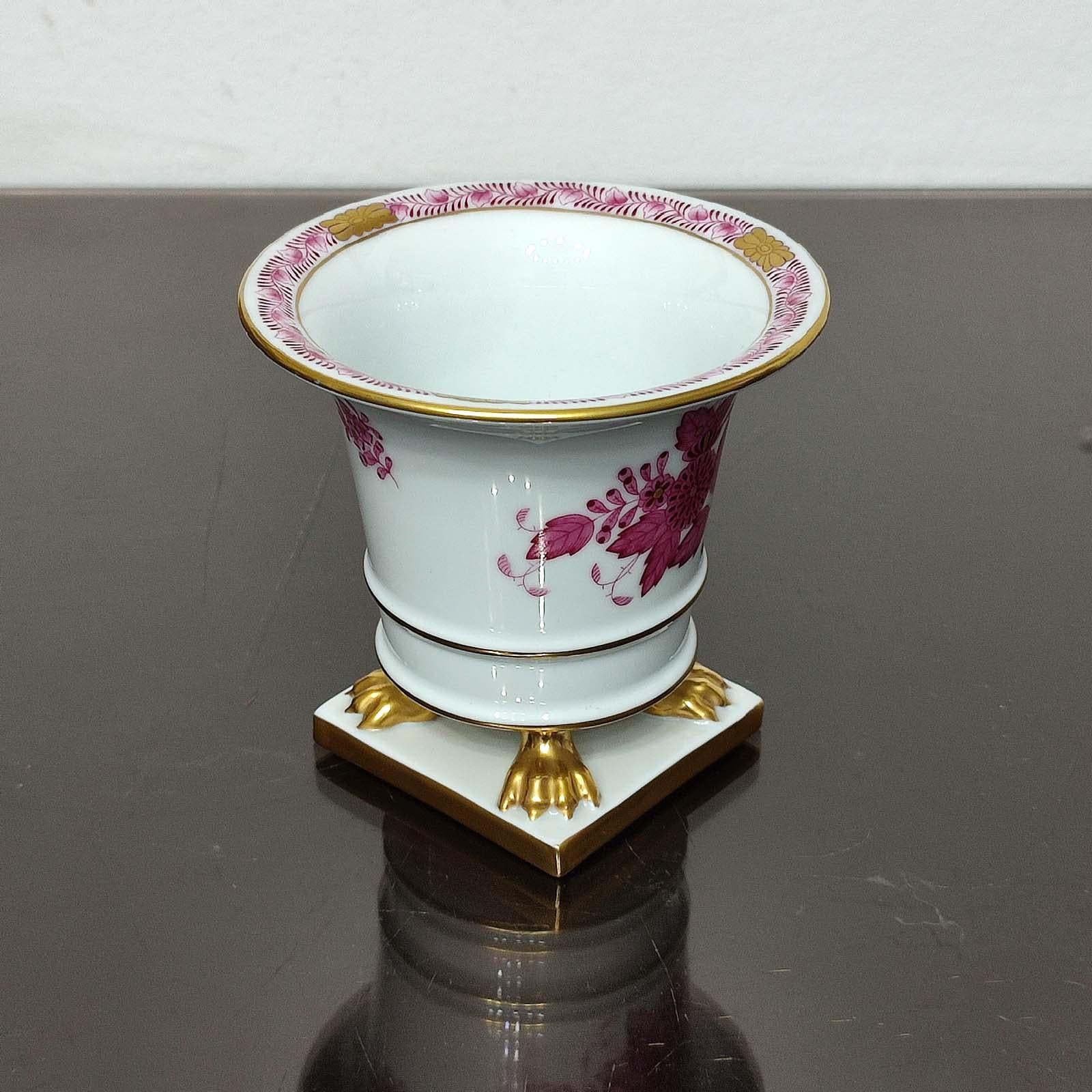 Hungarian Herend Hungary Porcelain Small Cache Pot Chinese Bouquet Raspberry, Claw Footed