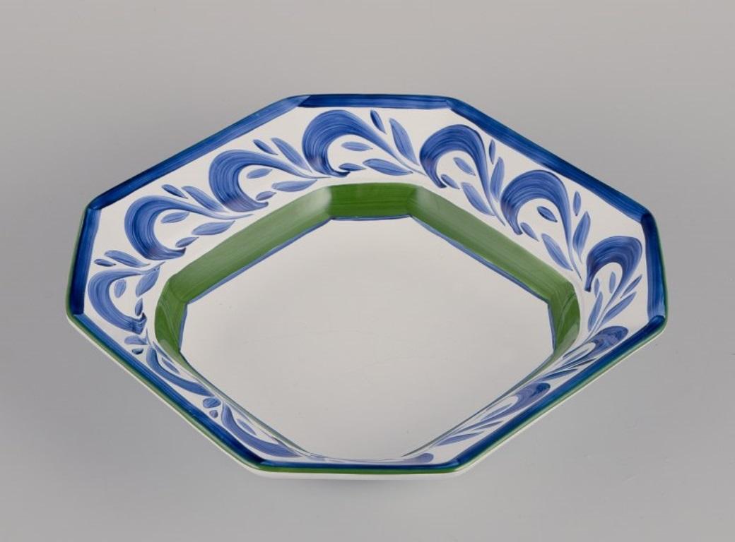 Herend, Hungría.  Juego de seis platos hondos de cerámica. Pintado a mano. Ca 1980 finales del siglo XX en venta