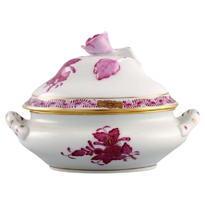 Herend Lidded Trinket Box in Porcelain with Hand-Painted Purple Flowers For Sale
