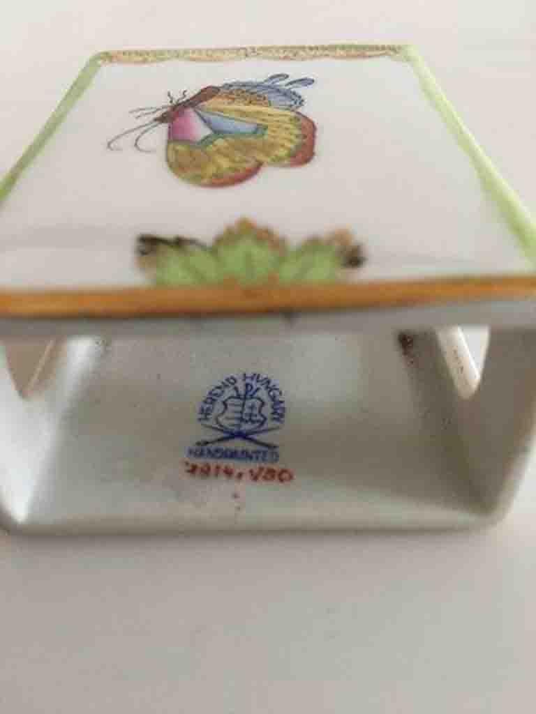 Herend Matchstick Holder in Porcelain with Butterfly Motif In Good Condition For Sale In Copenhagen, DK