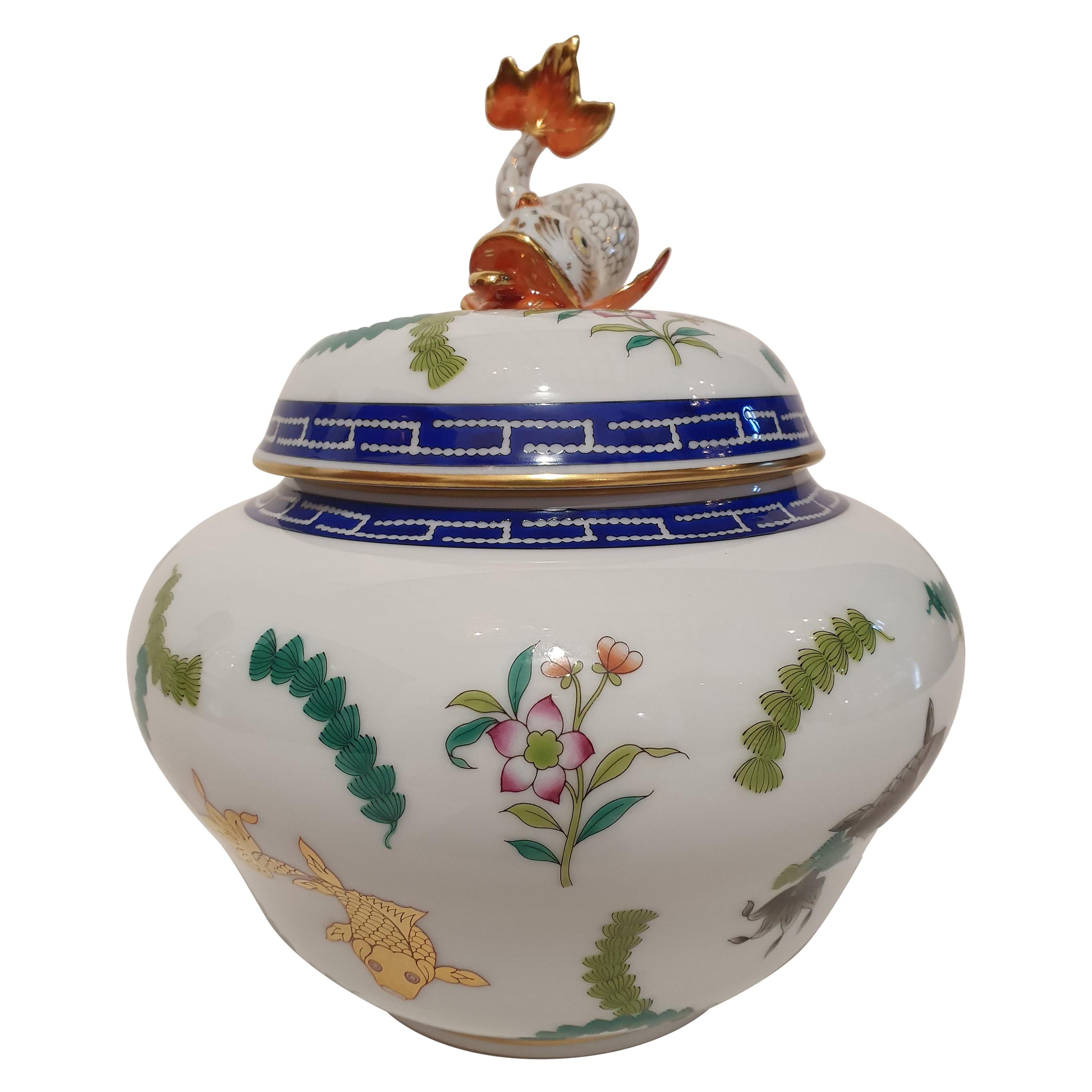 Herend "Poisson" Hand Painted Polychrome Porcelain Potiche, Hungary, Modern