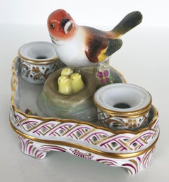 Support d'encrier double « Rothschild » en porcelaine Herend avec oiseaux