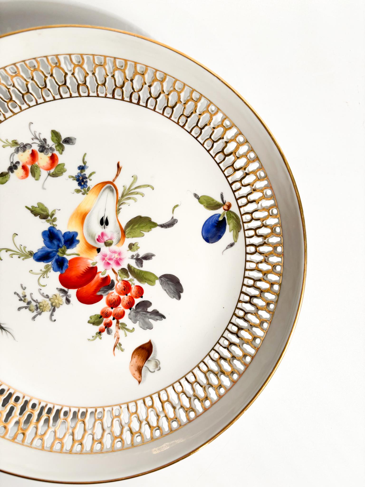 Hungarian Herend Porcelain Centerpiece with Fruit Motif from the 1960s