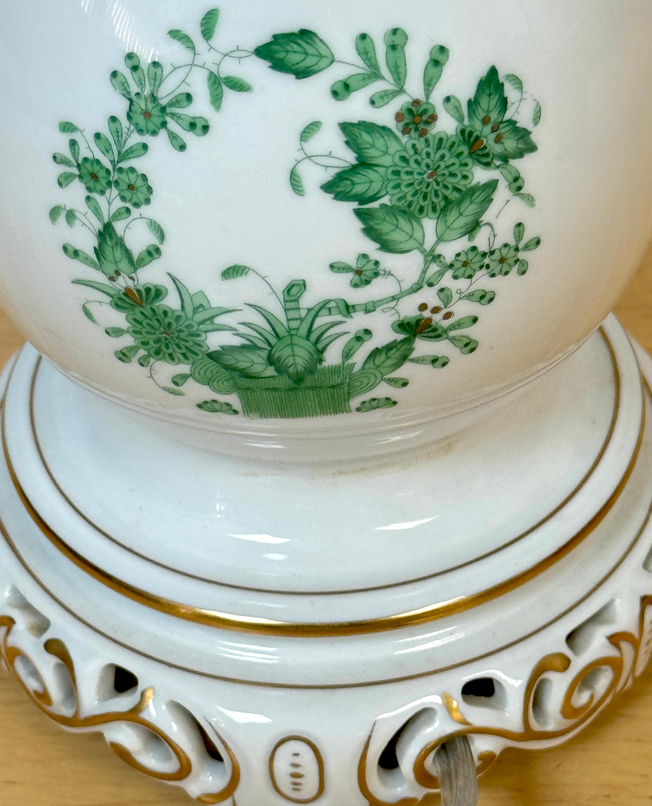 Tischlampe „Chinesisches Bouquet-Grün“ aus Porzellan von Herend im Angebot 3