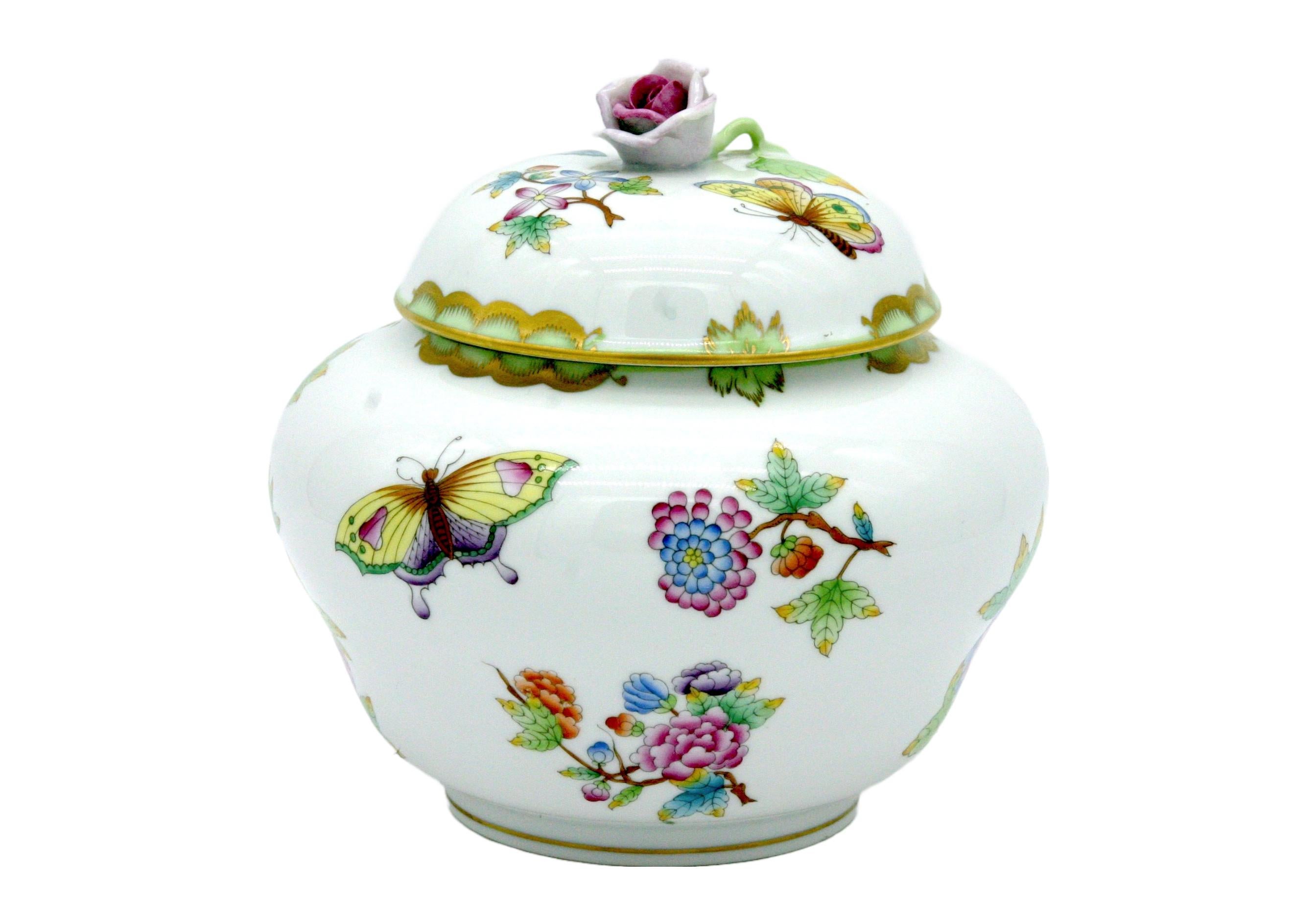 Hungarian Herend Porcelain Decorative Covered Urn