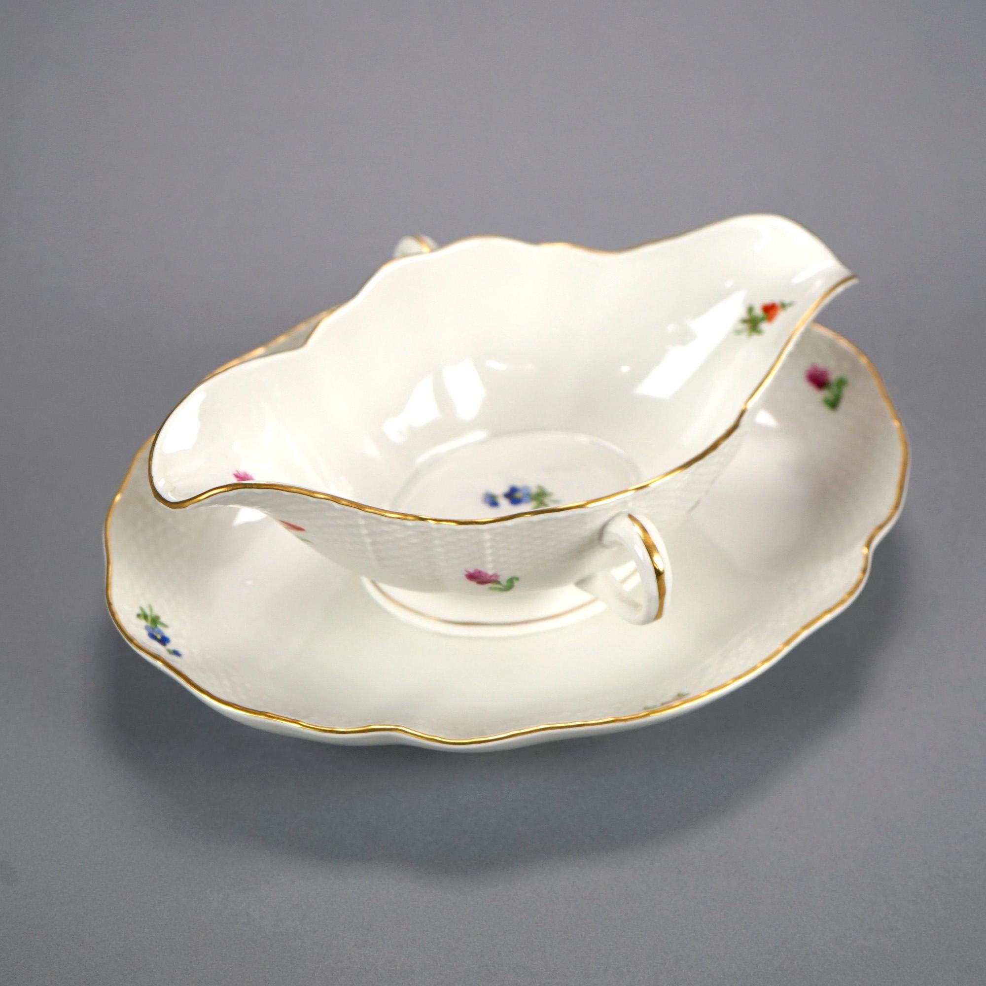 Herend Porcelain Double Handled Gravy Sauce Boat with Painted Flowers, 20th C In Good Condition For Sale In Big Flats, NY