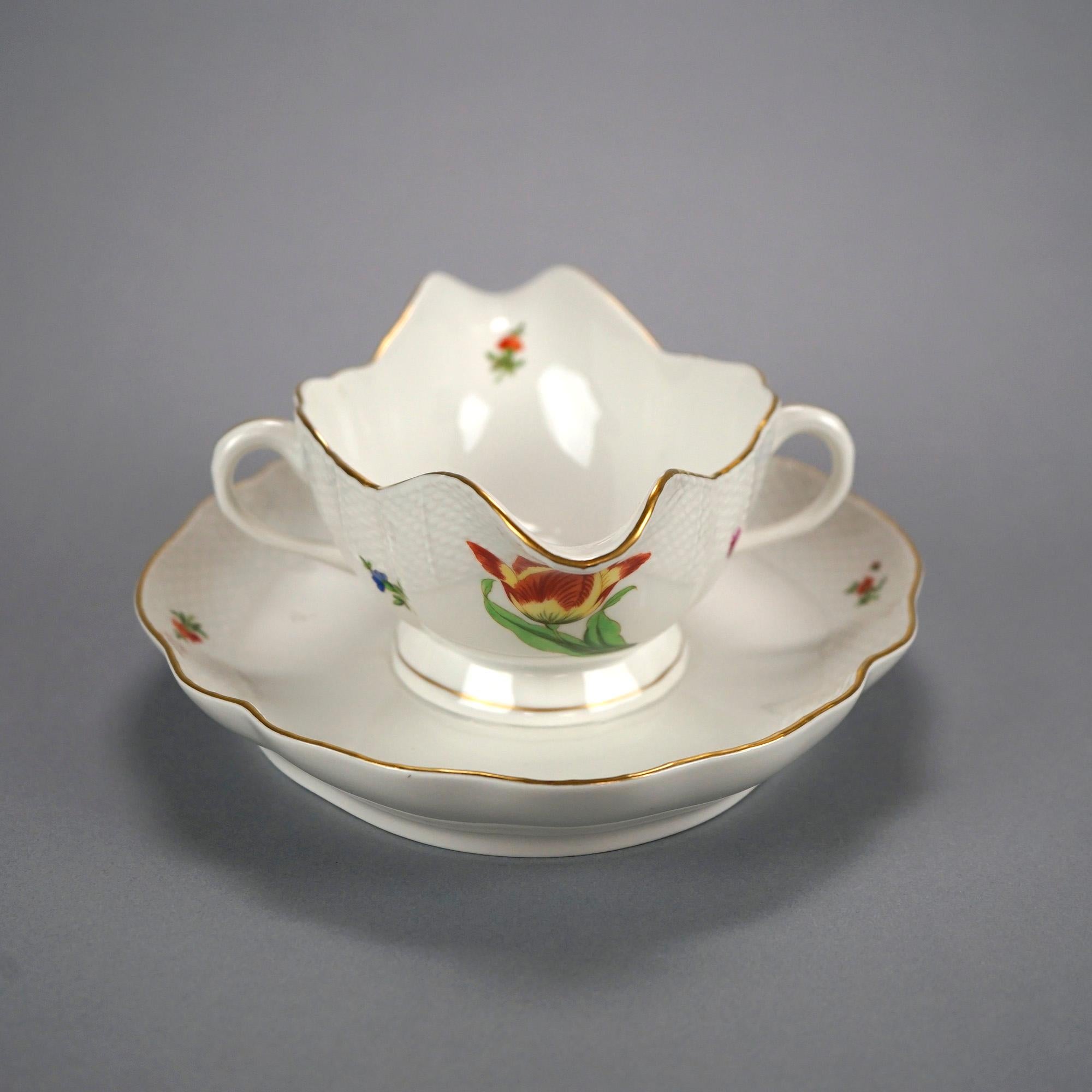 Herend Porcelain Double Handled Gravy Sauce Boat with Painted Flowers, 20th C For Sale 2