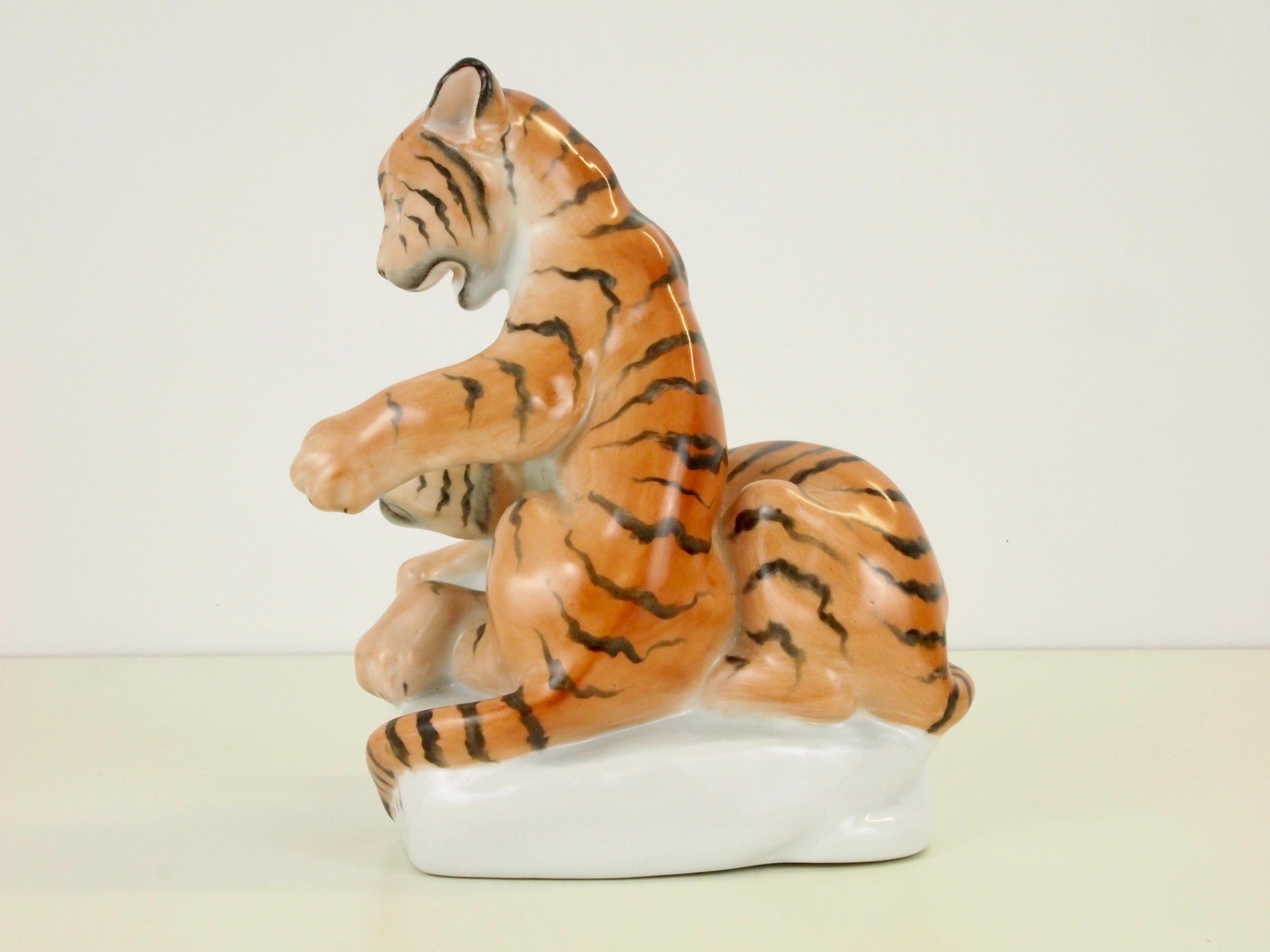 20th Century Herend Porcelain Figurine Depicting 2 Tiger Cubs For Sale