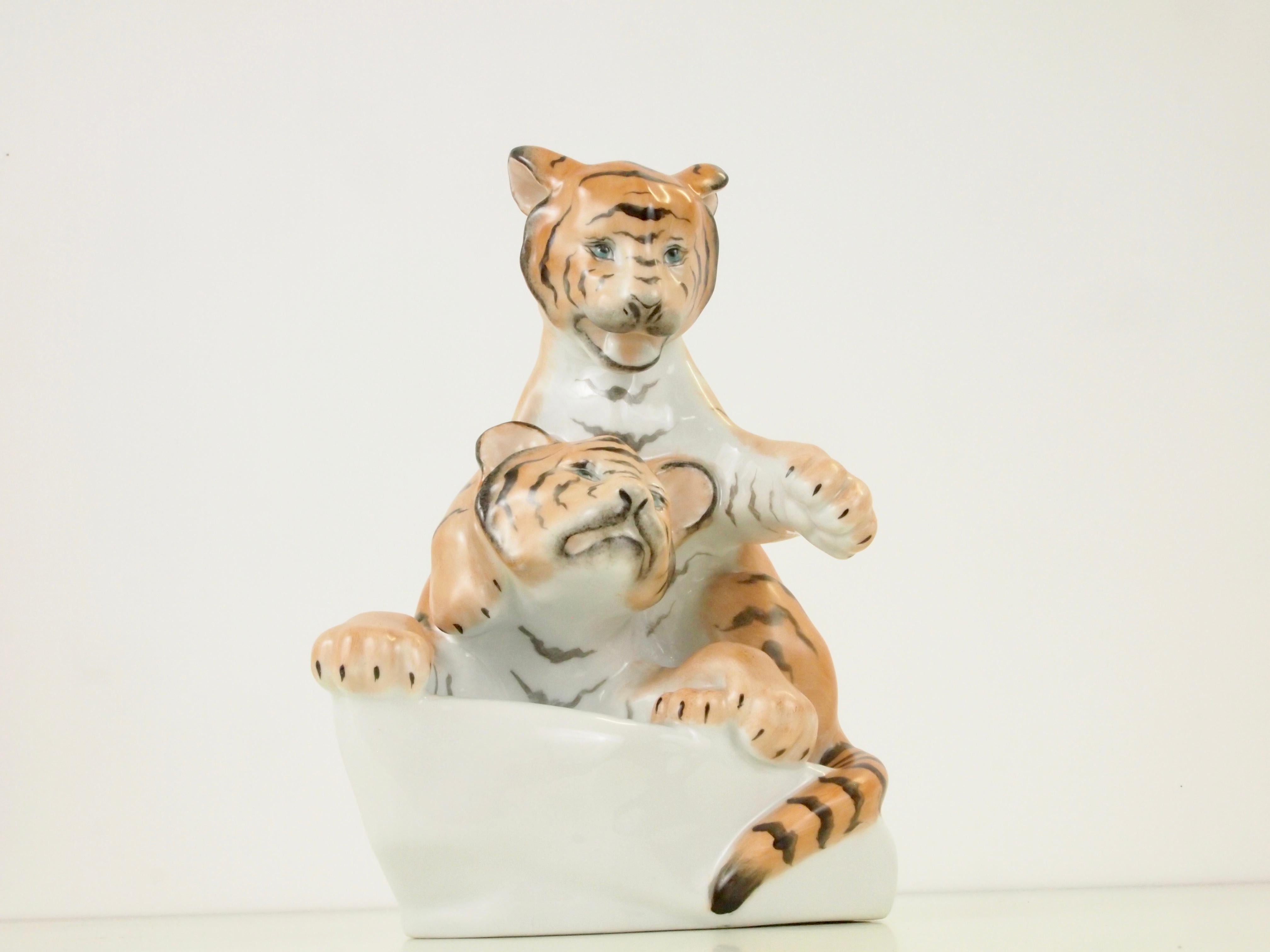 Romantic Herend Porcelain Figurine Depicting 2 Tiger Cubs For Sale