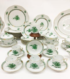 Herend Porcelain, Green Chinese Bouquet Porcelain Table Serve Ware, Hungary