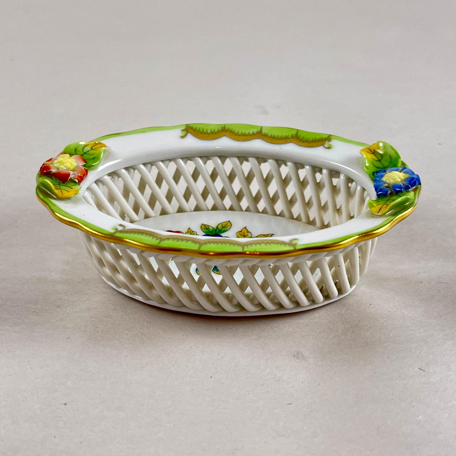 Herend Porcelana Pintada a Mano Baratija Floral Vide-Poche Pintado a mano en venta