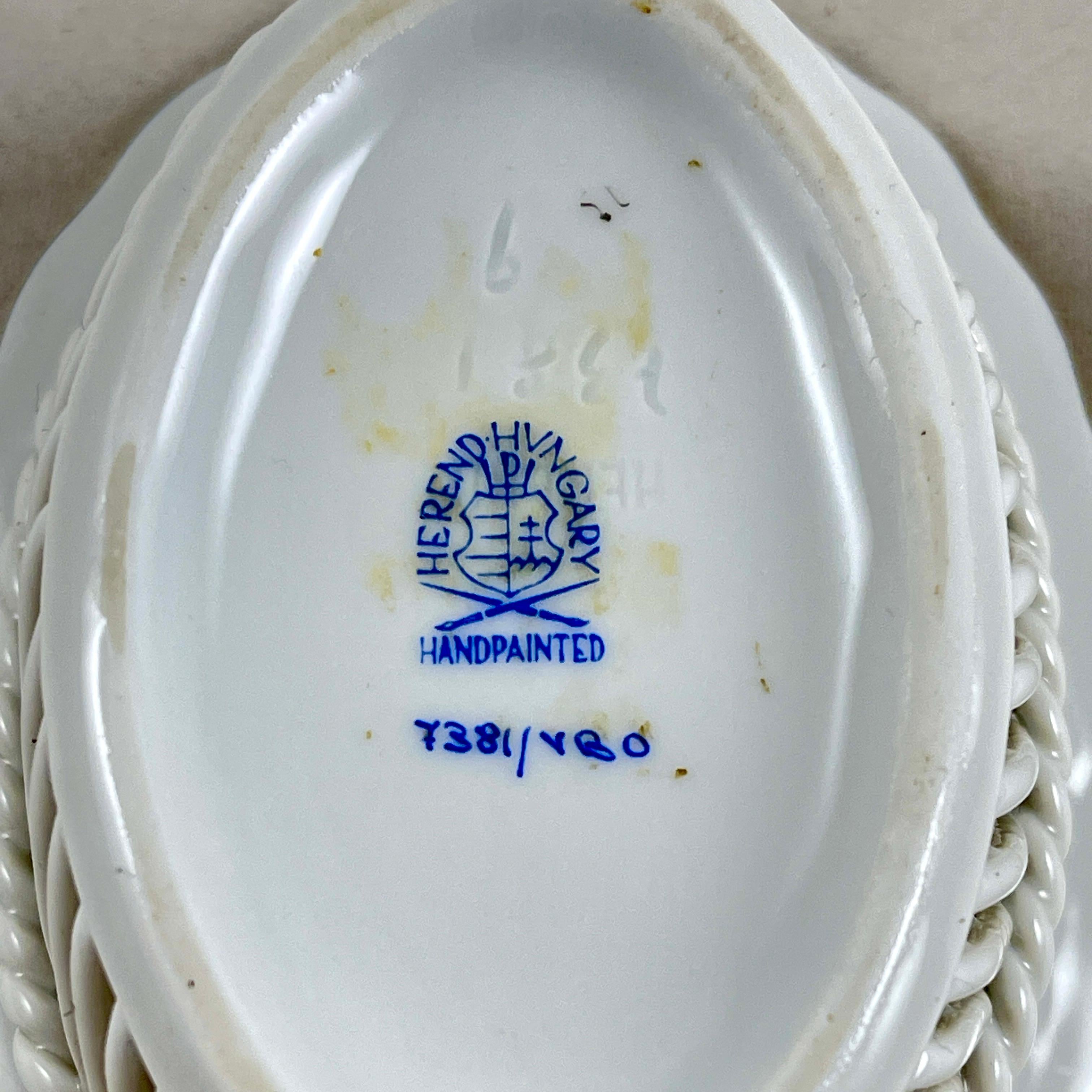 Herend Porcelana Pintada a Mano Baratija Floral Vide-Poche en venta 1