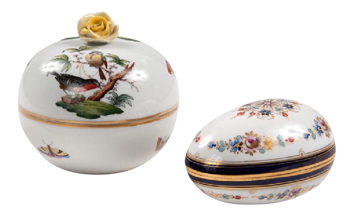 Hungarian Herend Porcelain Hand Painted Sugar Bowl with Lid, Birds and Bees, Midcentury