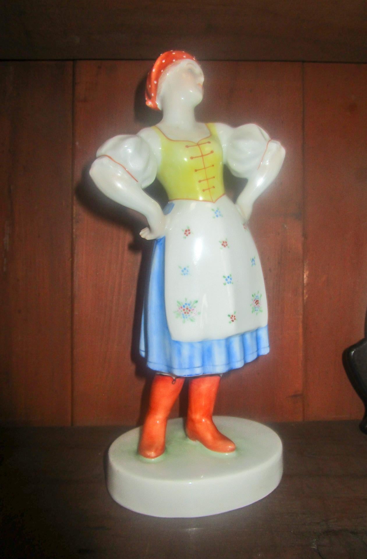 Herend Porcelain Hungarian Vintage Folk Peasant Figurine For Sale 7