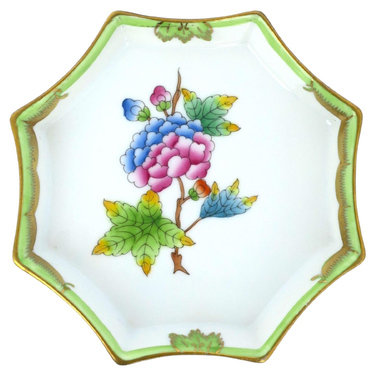 Plat à bijoux en porcelaine Herend 