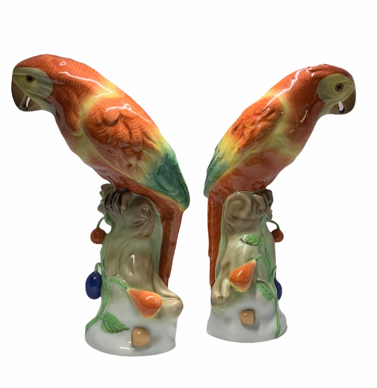 Herend Porcelain Pair of Parrots Figurines 3
