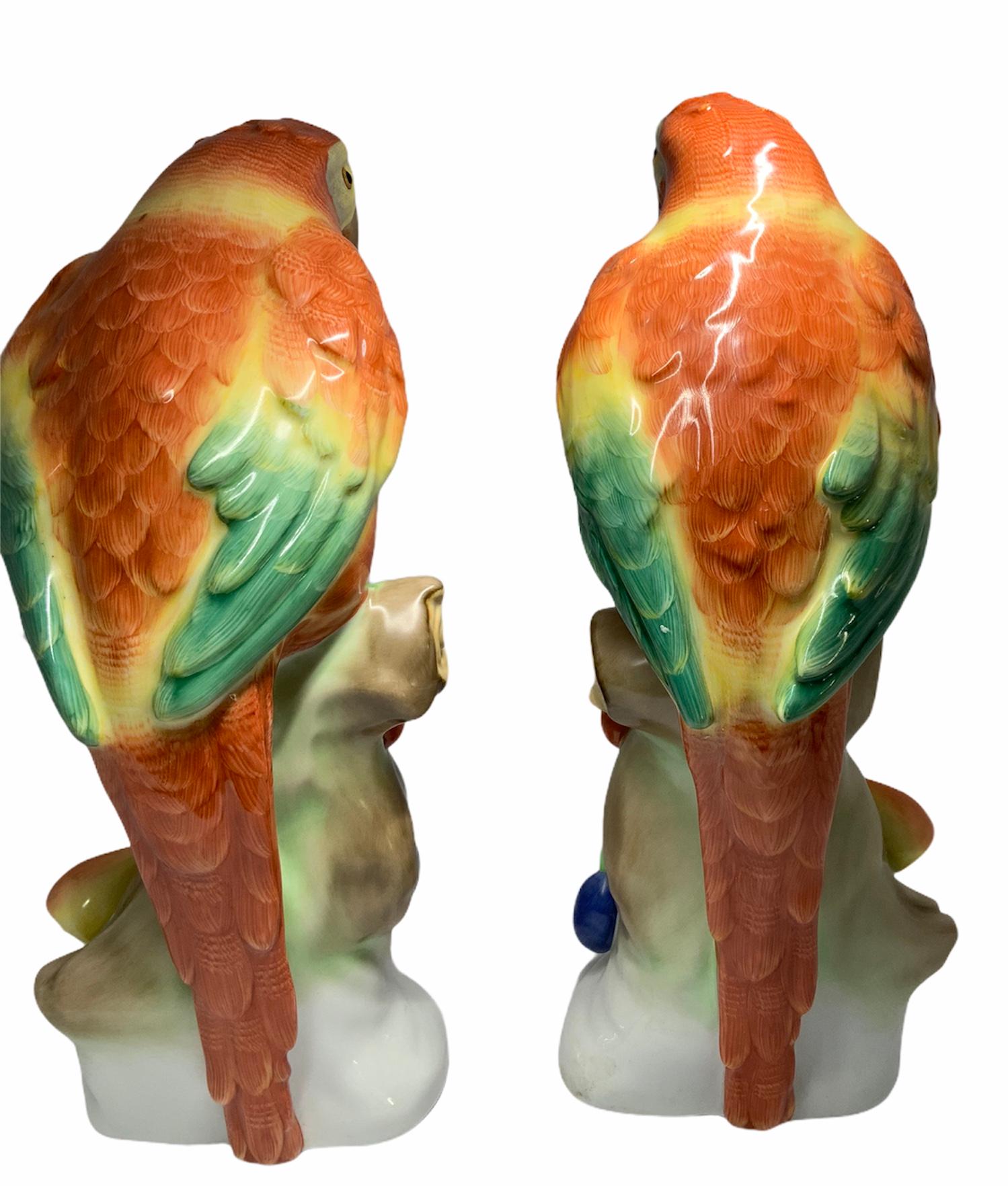 20th Century Herend Porcelain Pair of Parrots Figurines