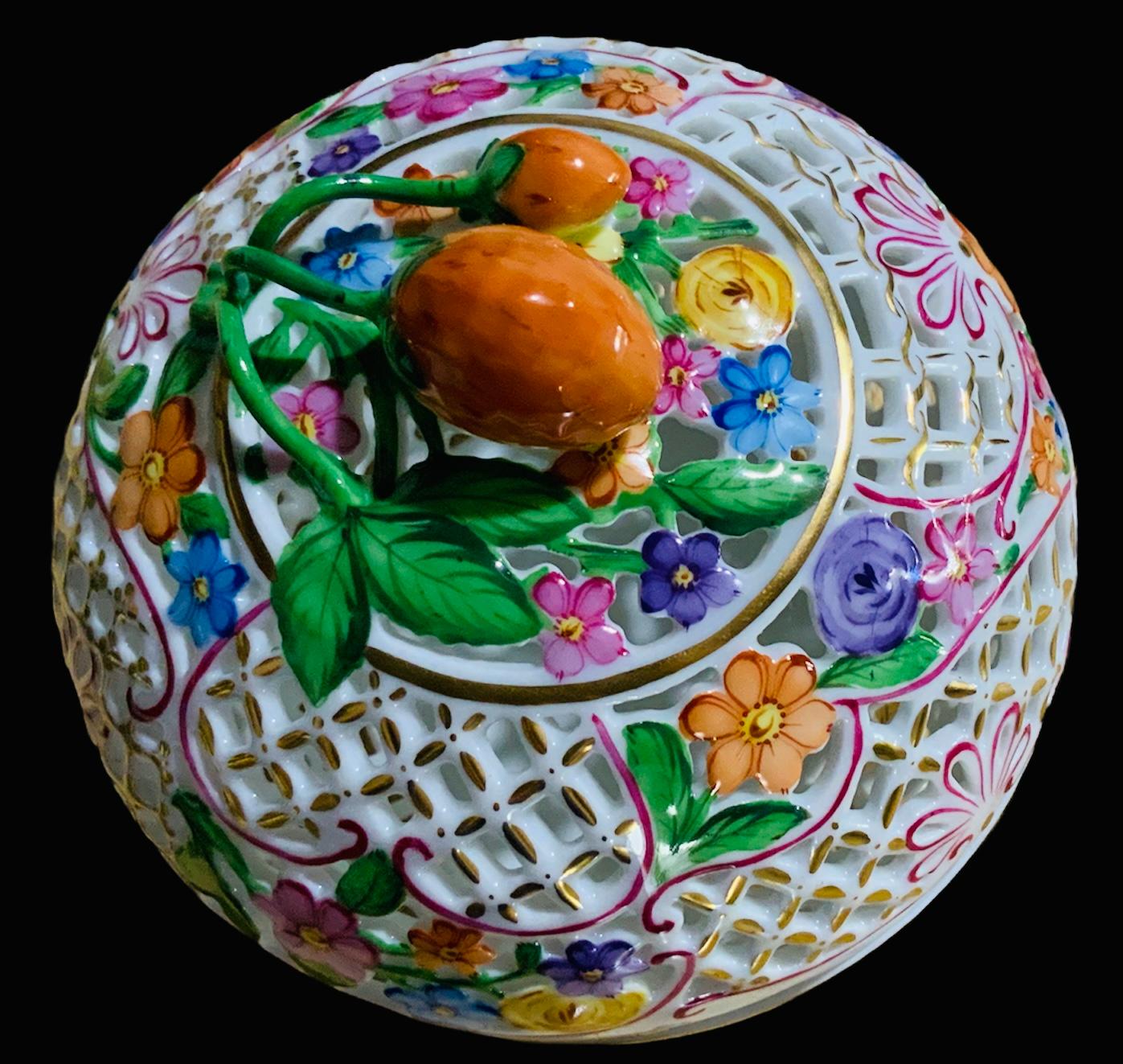 Rococo Herend Porcelain Reticulated Potpourri / Bombonniere Lidded Box For Sale