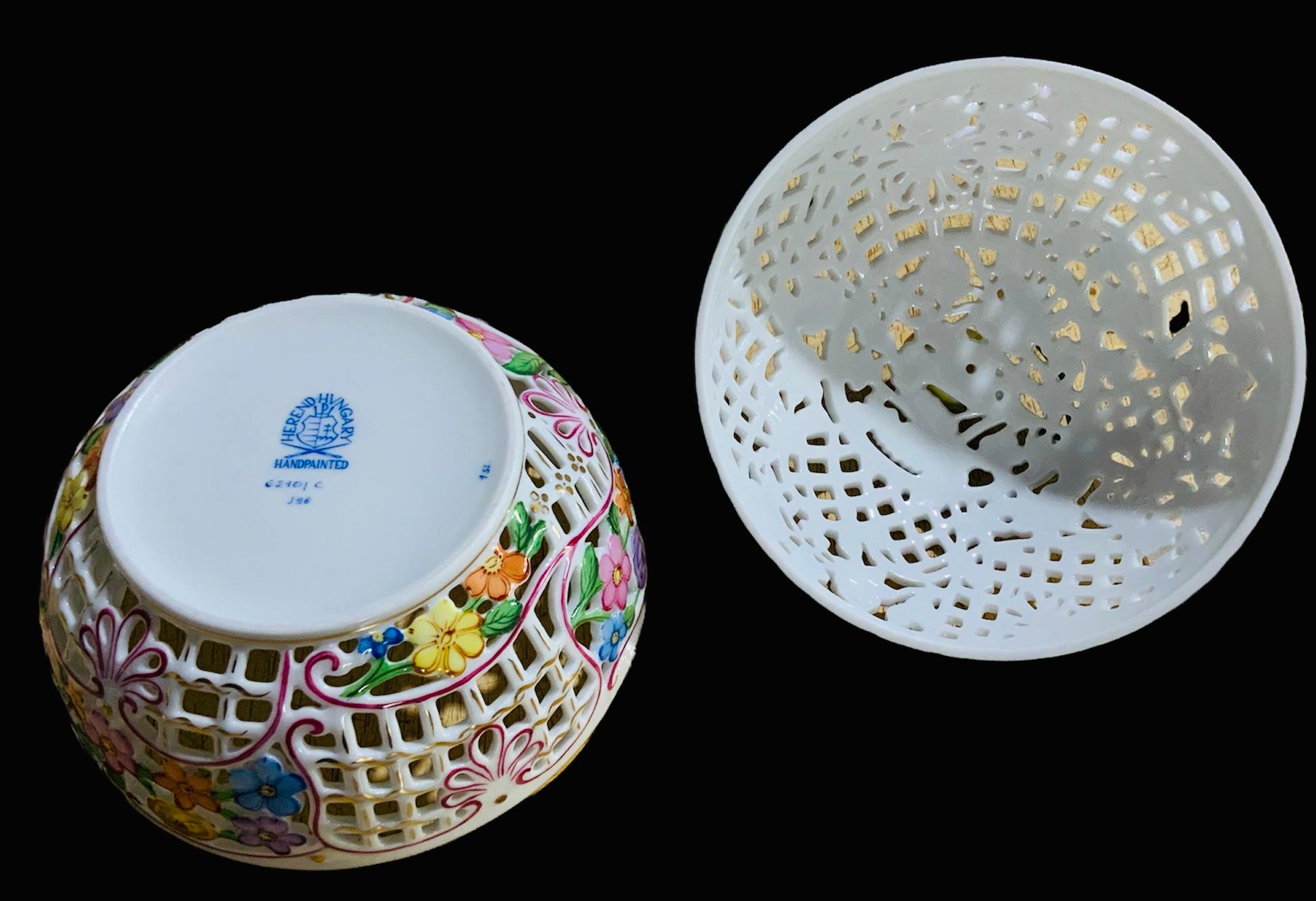 Hungarian Herend Porcelain Reticulated Potpourri / Bombonniere Lidded Box For Sale