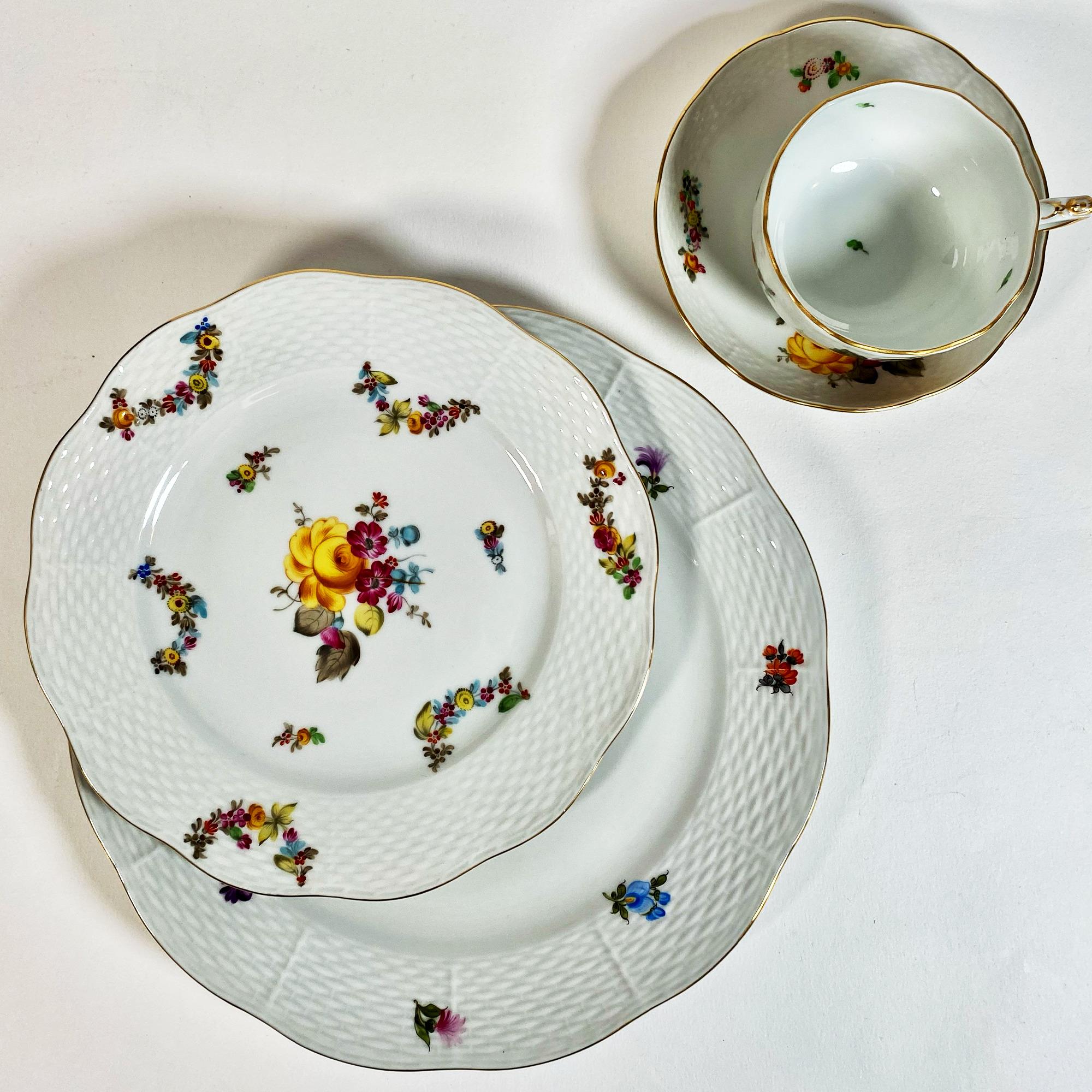 Herend-Porzellanservice im Angebot 8