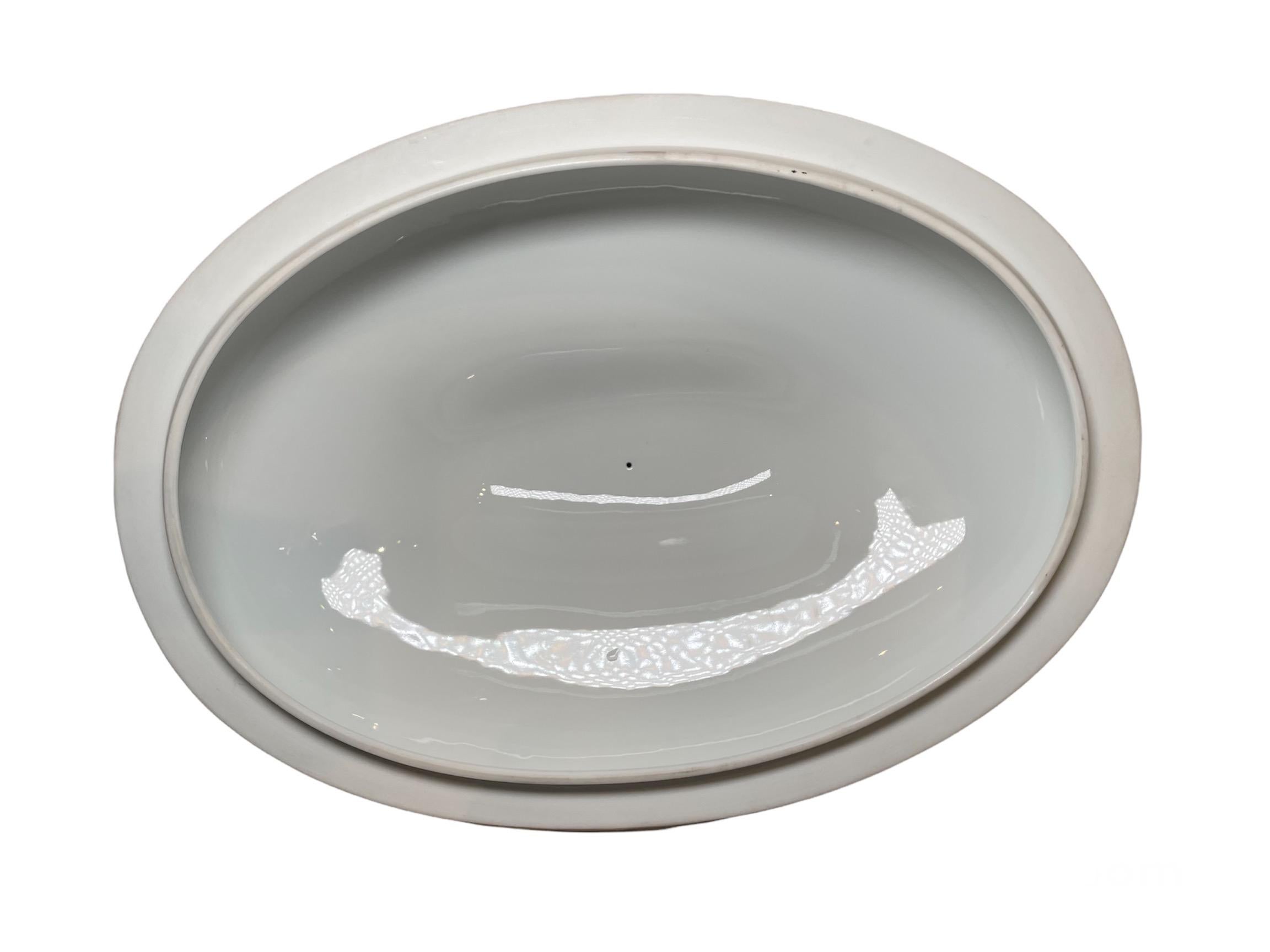 Herend Porcelain Set of Oval Soup Tureen and Large Platter 2