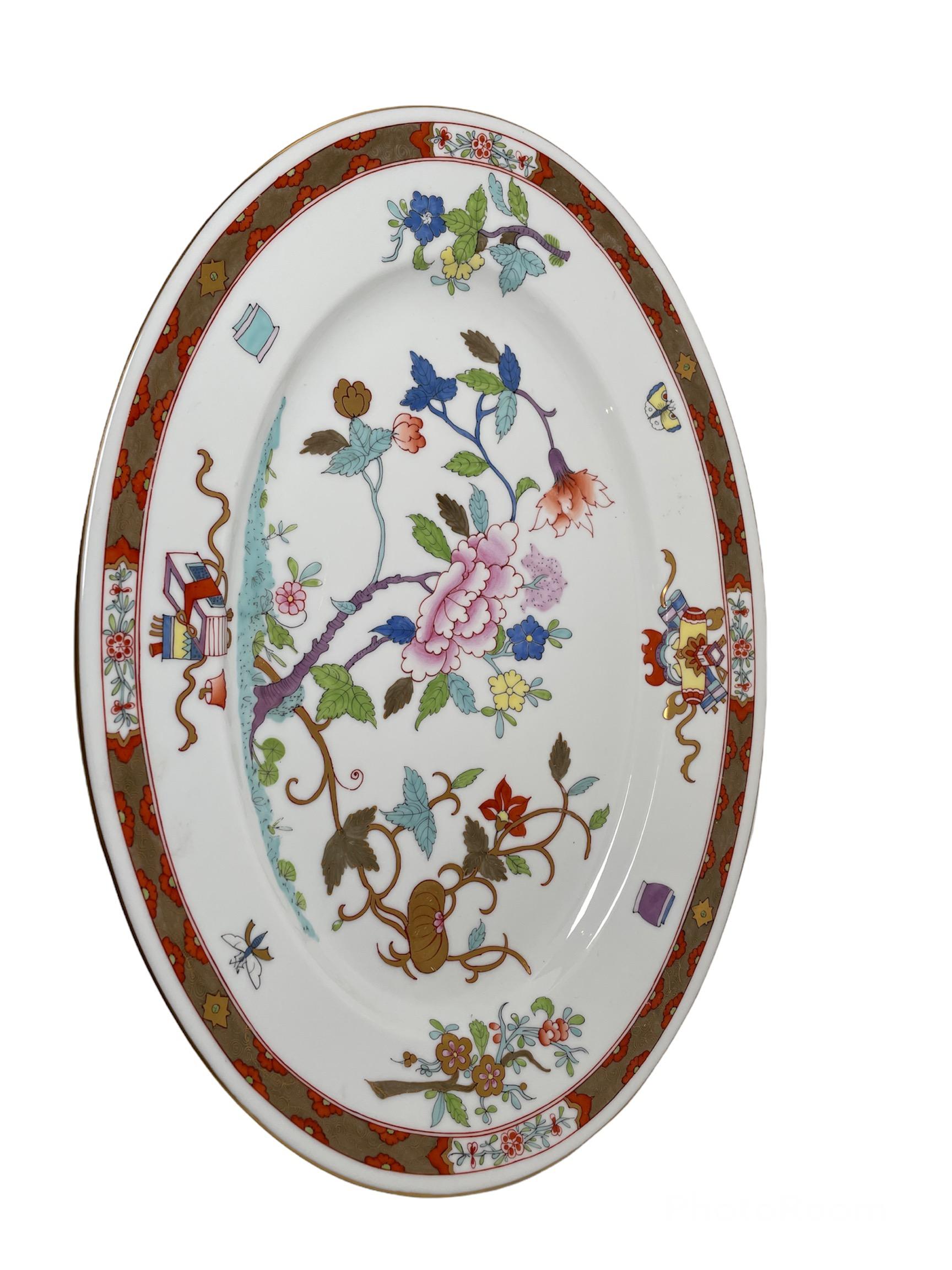 tureen dish