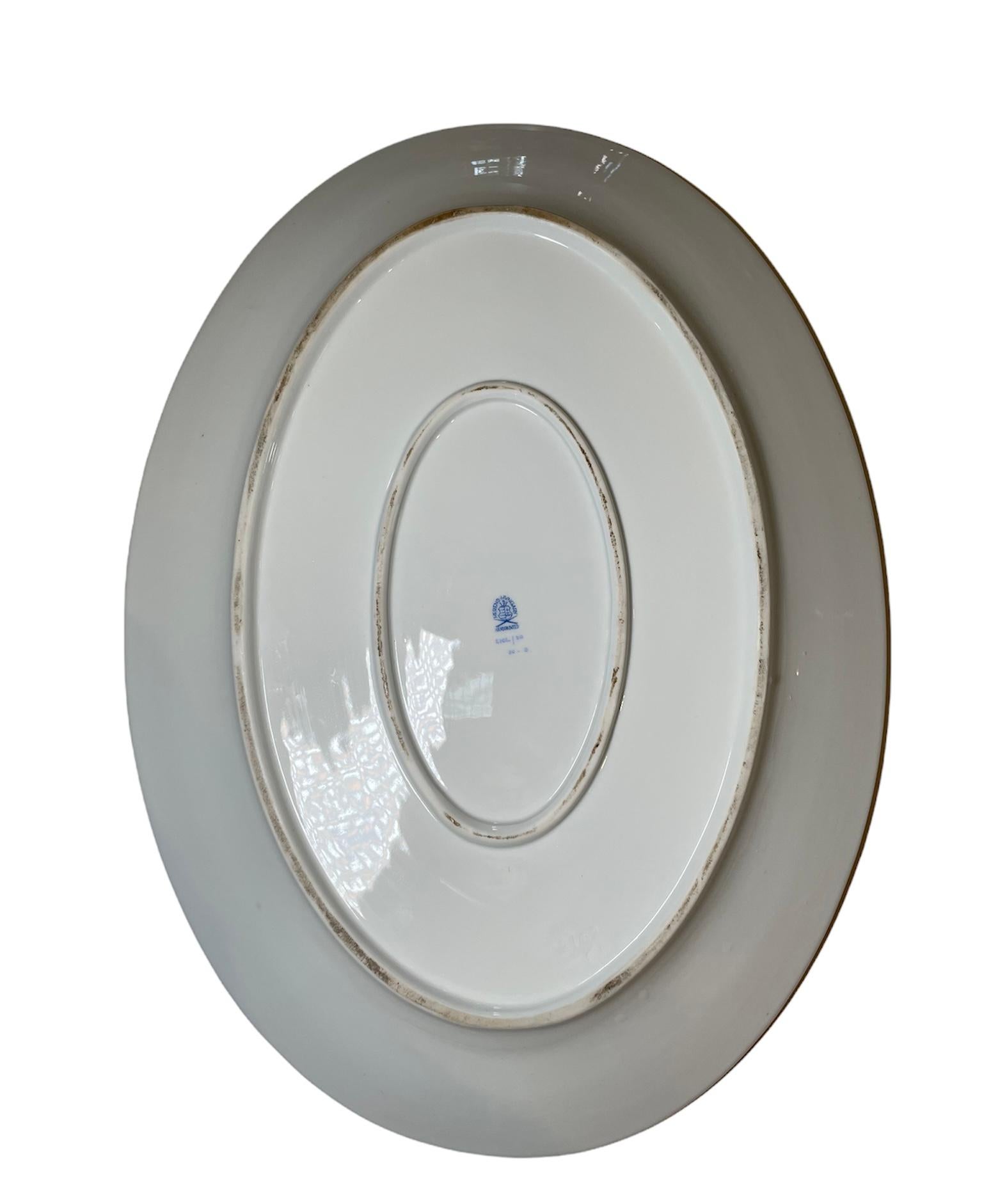 Chinoiserie Herend Porcelain Set of Oval Soup Tureen and Large Platter