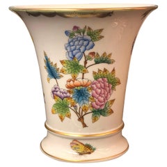 Retro Herend Queen Victoria Fine Hand Painted Porcelain Vase