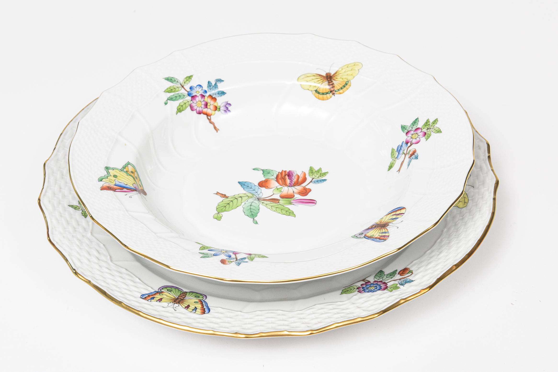 20th Century Herend Queen Victoria Older Version Dinner China Set for 11 Plus '70 Pieces' For Sale