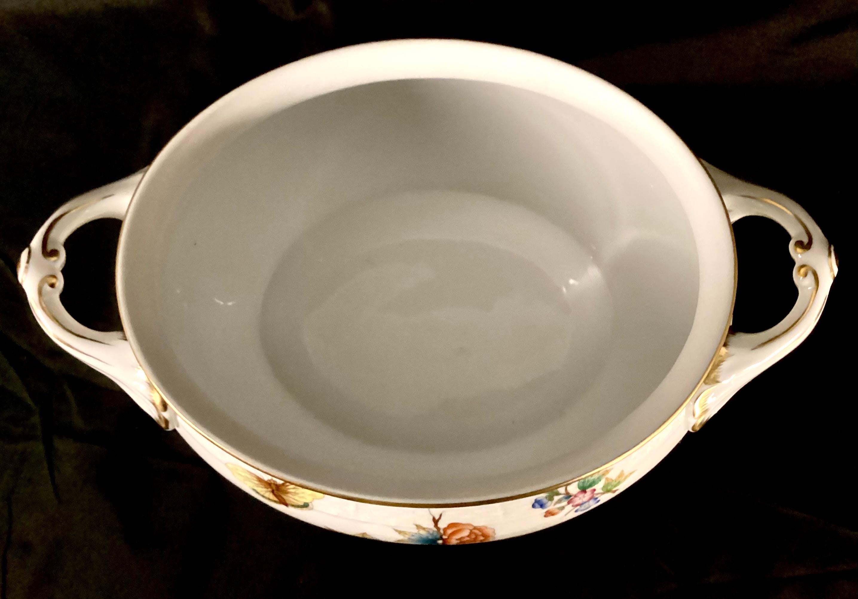 Zuppiera Herend Queen Victoria con coperchio in vendita 2