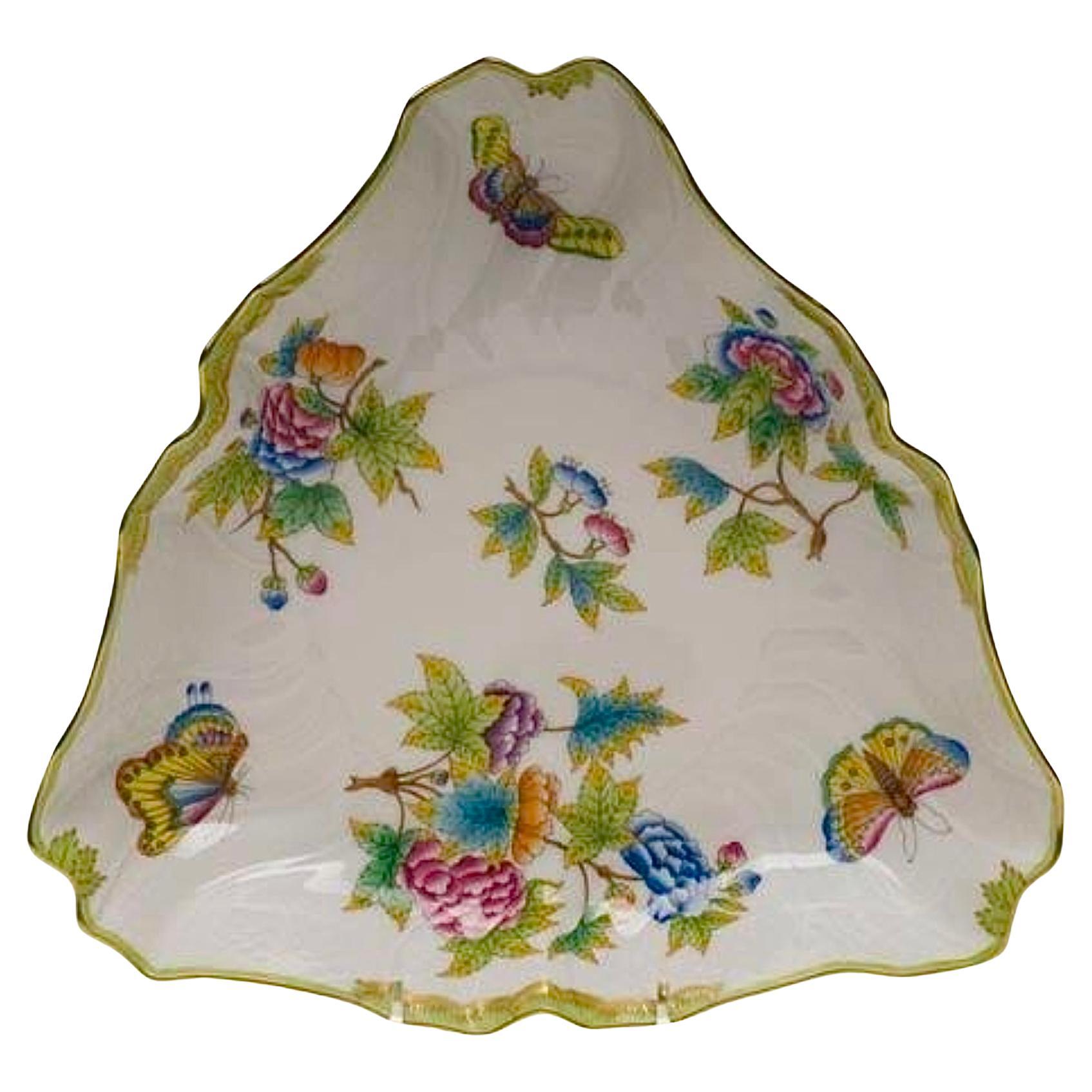 Plato triangular Reina Victoria de Herend