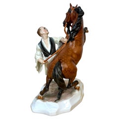 Cavallo da riproduzione e conduttore di Herend, firmato Horváth Attila, Ungheria