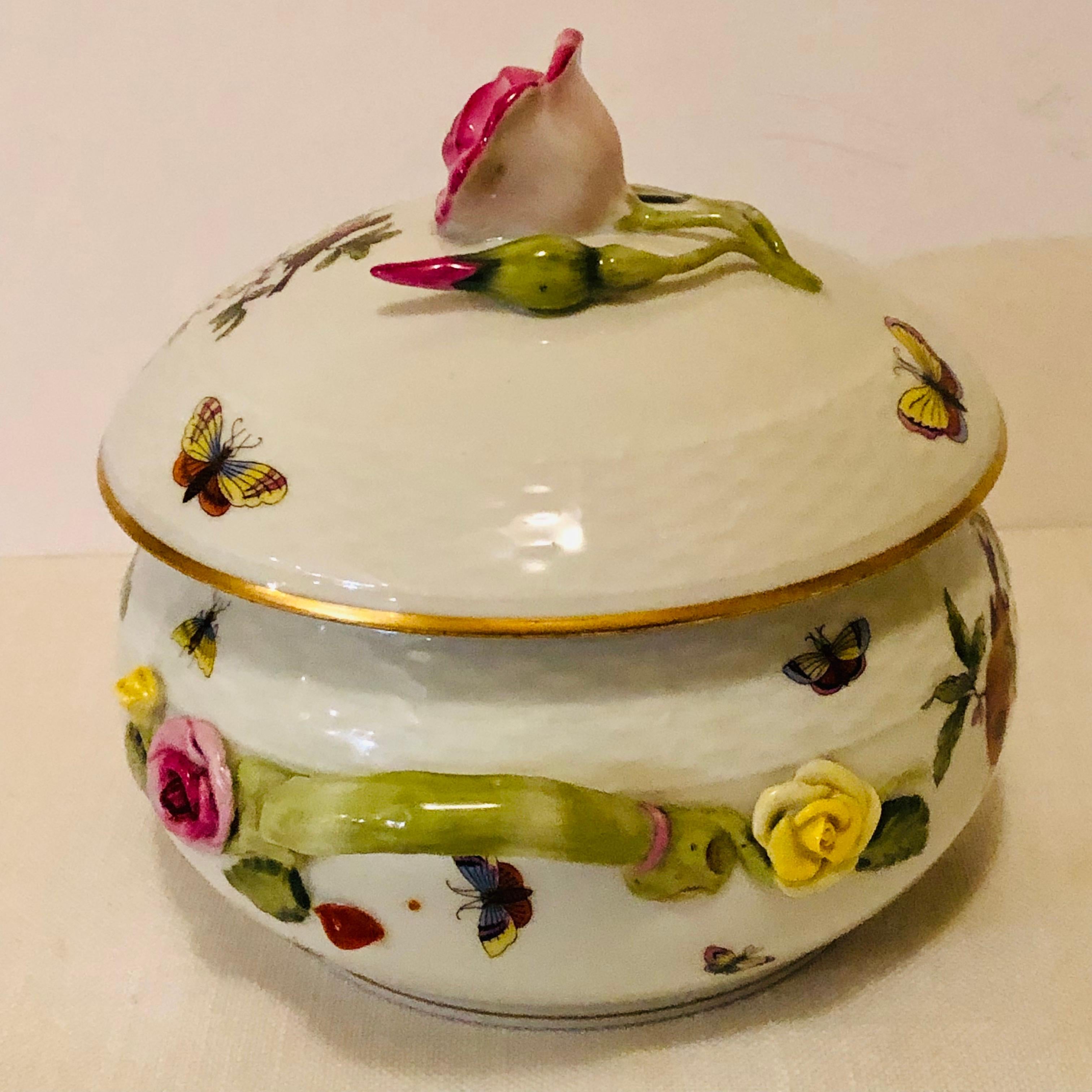 Herend Rothschild Bird Covered Bowl with Raised Pink Rose and Rose Bud on Top In Good Condition In Boston, MA