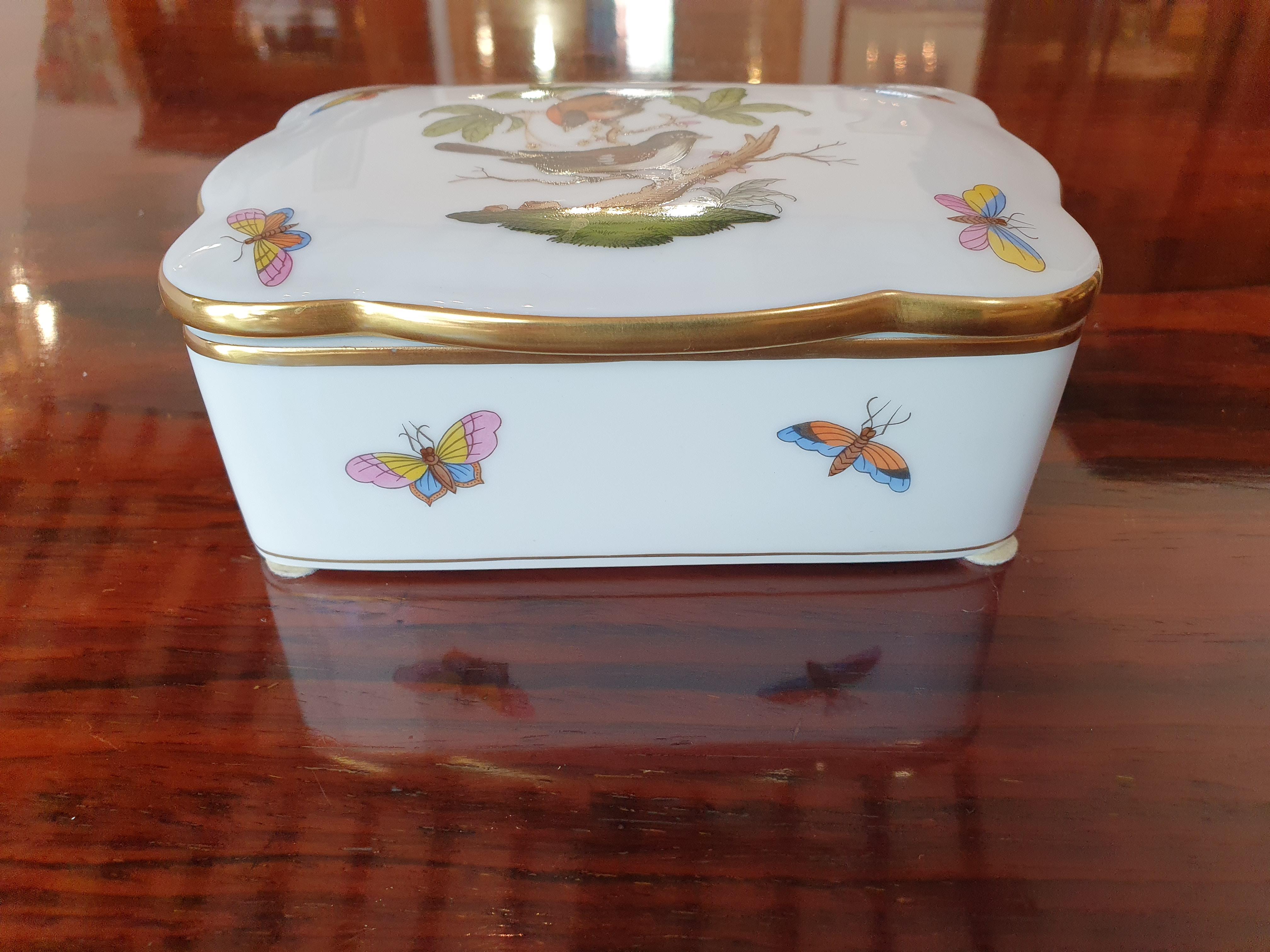 Beautiful rectangular/cigarettes box of the famous Herend hand painted porcelain. 
Hand painted with the Rothschild decoration so called because it was favored by the famous banker family.
Since 1826, Herend's factory has been one of the most famous