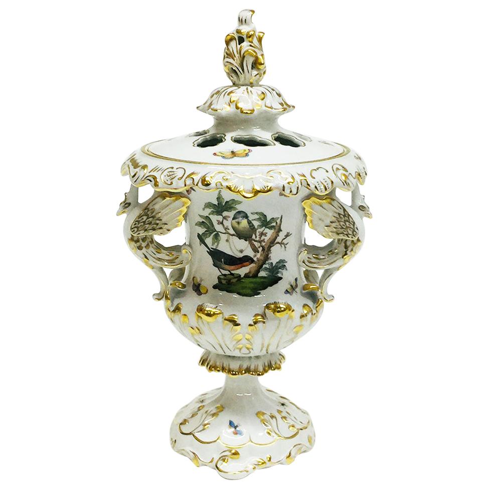Vase à couvercle Herend "Rothschild" avec poignées en cygne en vente