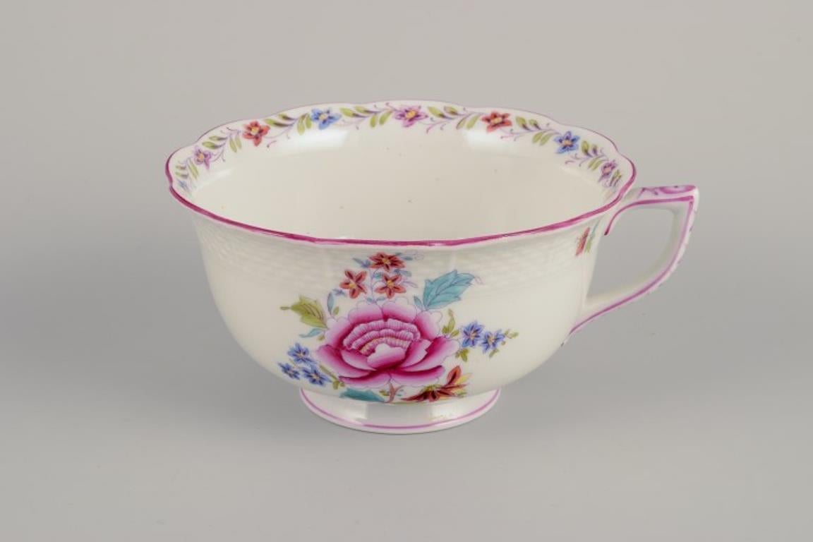 Herend, tres pares de tazas de té grandes de porcelana. Húngaro en venta