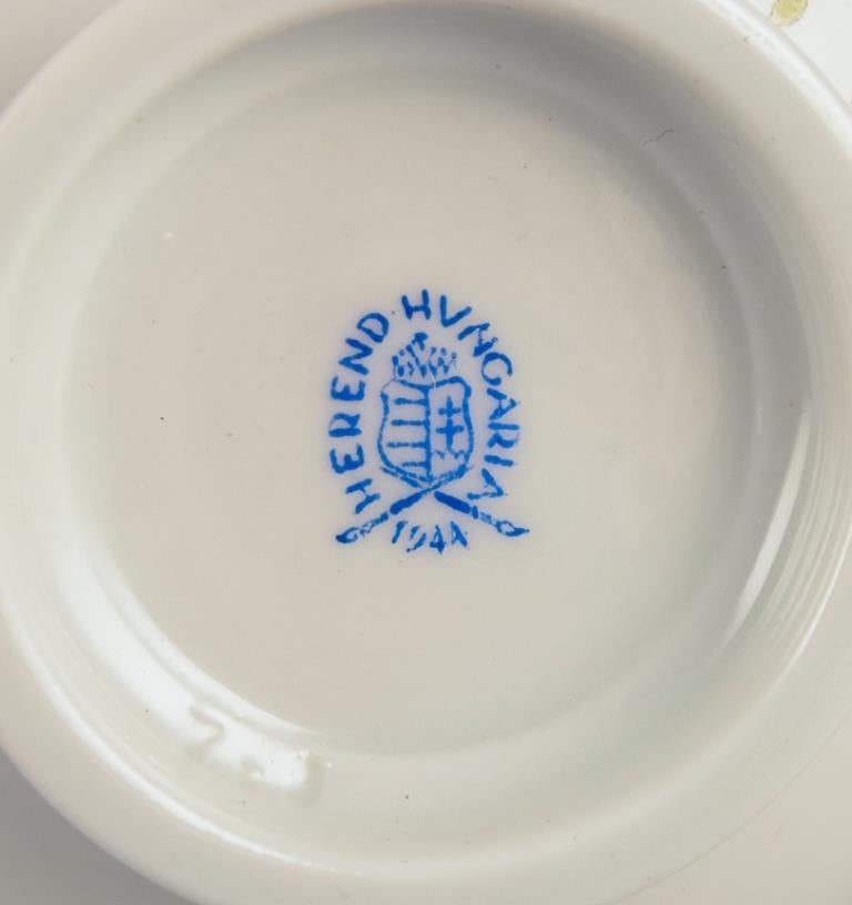 Herend, tres pares de tazas de té grandes de porcelana. en venta 1