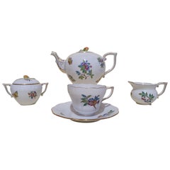 Herend "Victoria" 15 Pieces Hand Painted Porcelain Tea Service, Hungary, Modern