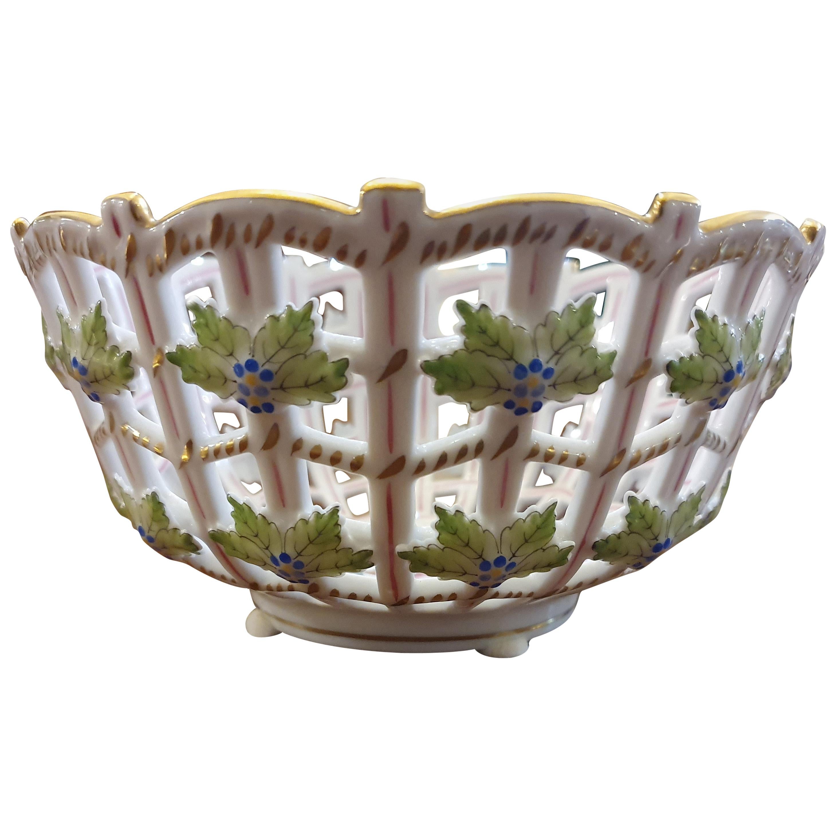 Herend "Victoria " Hand Painted Porcelain Basket, Hungary, Modern