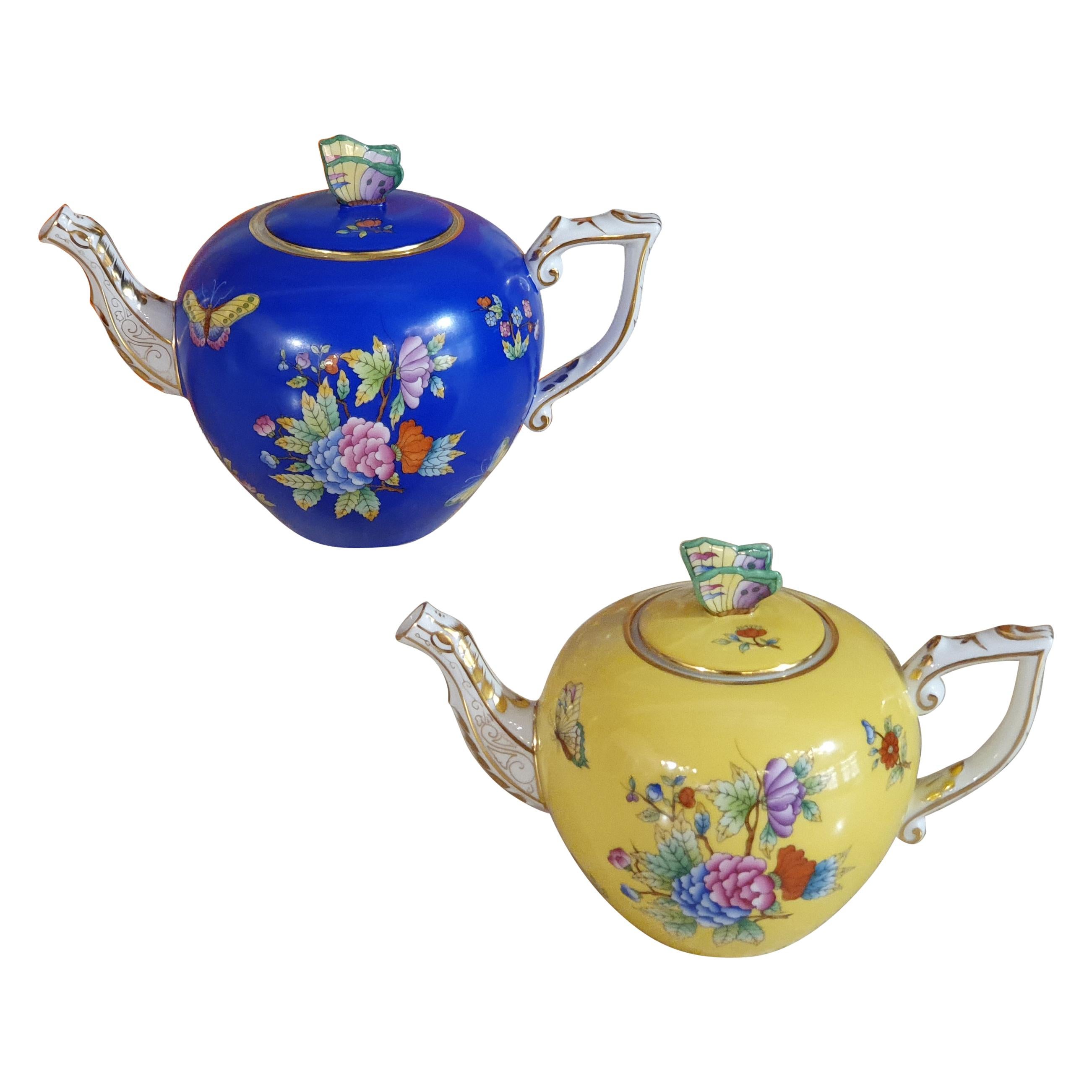 Herend "Victoria" Hand Painted Porcelain Set of Two Teapot, Hungary, Modern