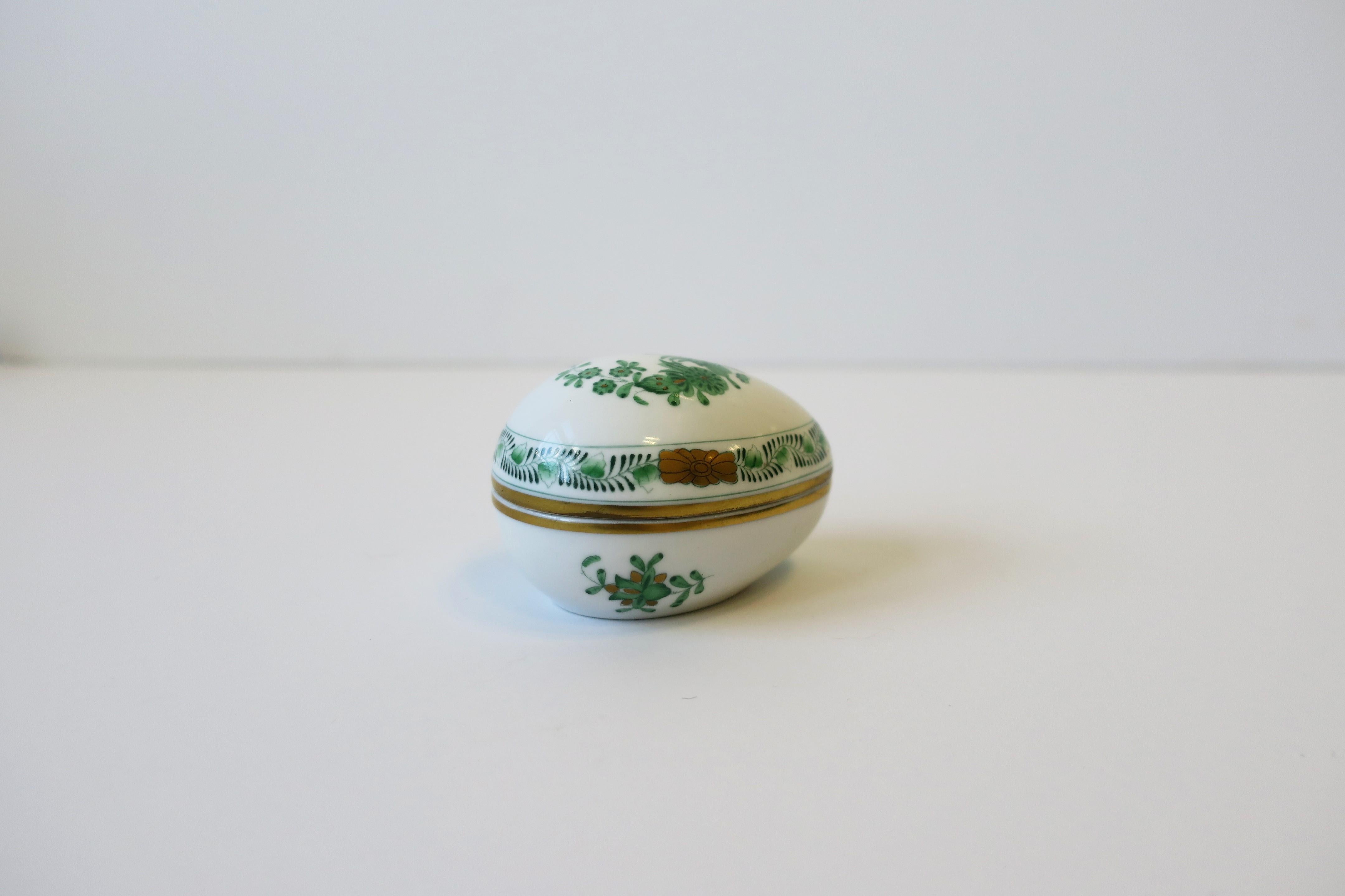 Herend Porcelain Egg-Shaped Jewelry Box  For Sale 2