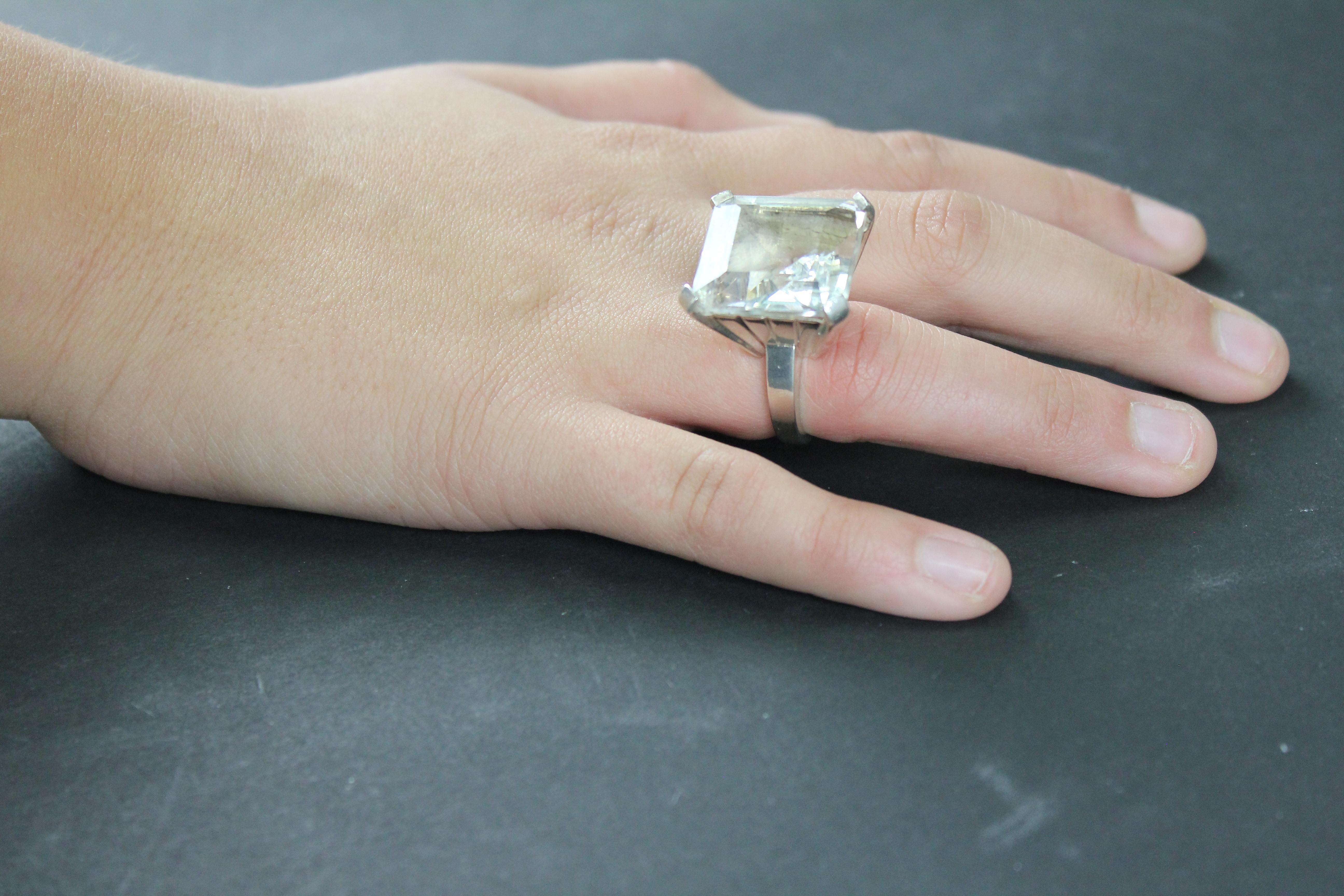 Heribert Engelbert, schwedischer modernistischer Sterling-Ring aus den 1930er Jahren mit Bergkristall (Modernistisch) im Angebot