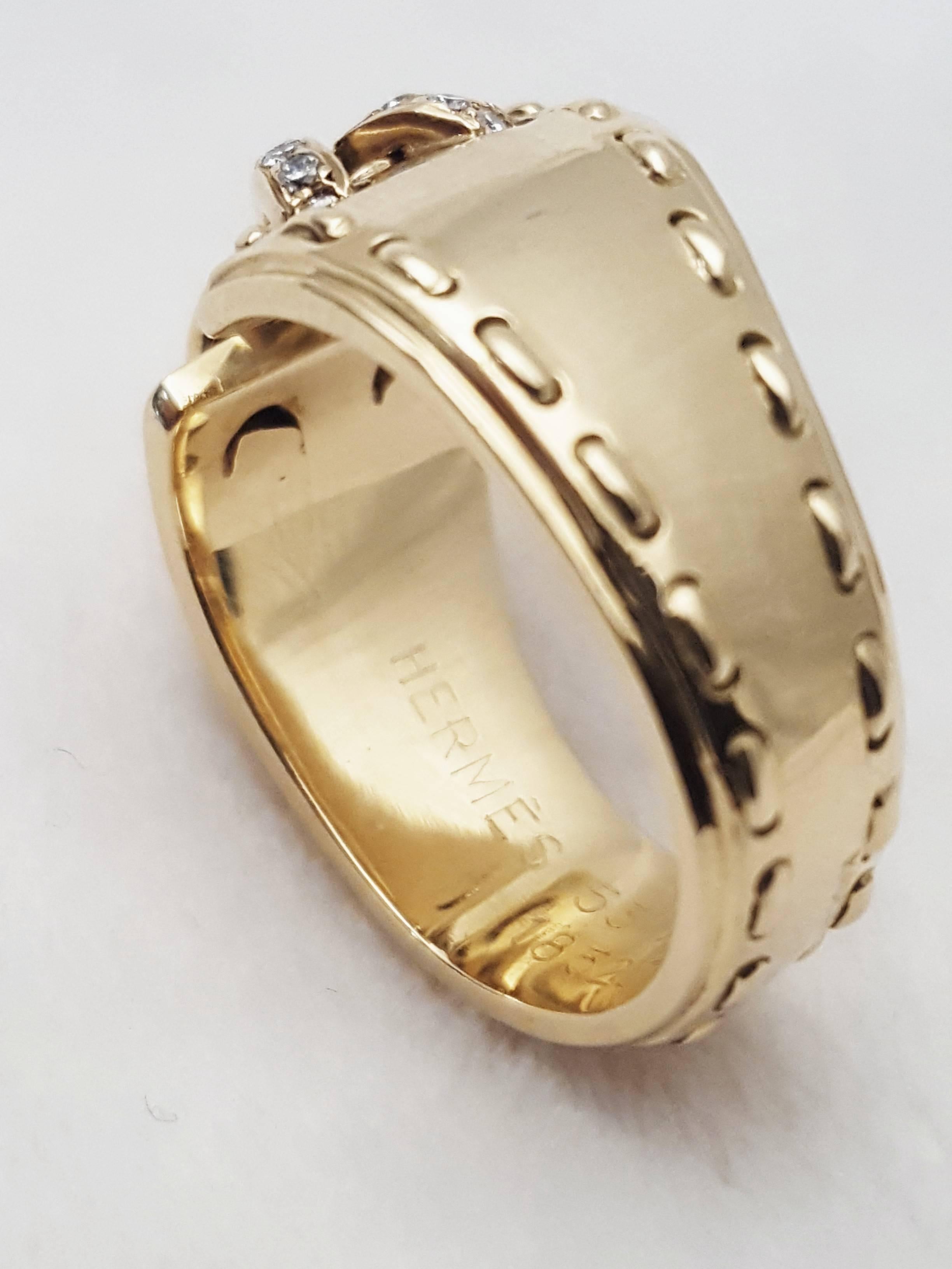 Women's or Men's Heritable Hermes 18 Karat Diamond Ring For Sale