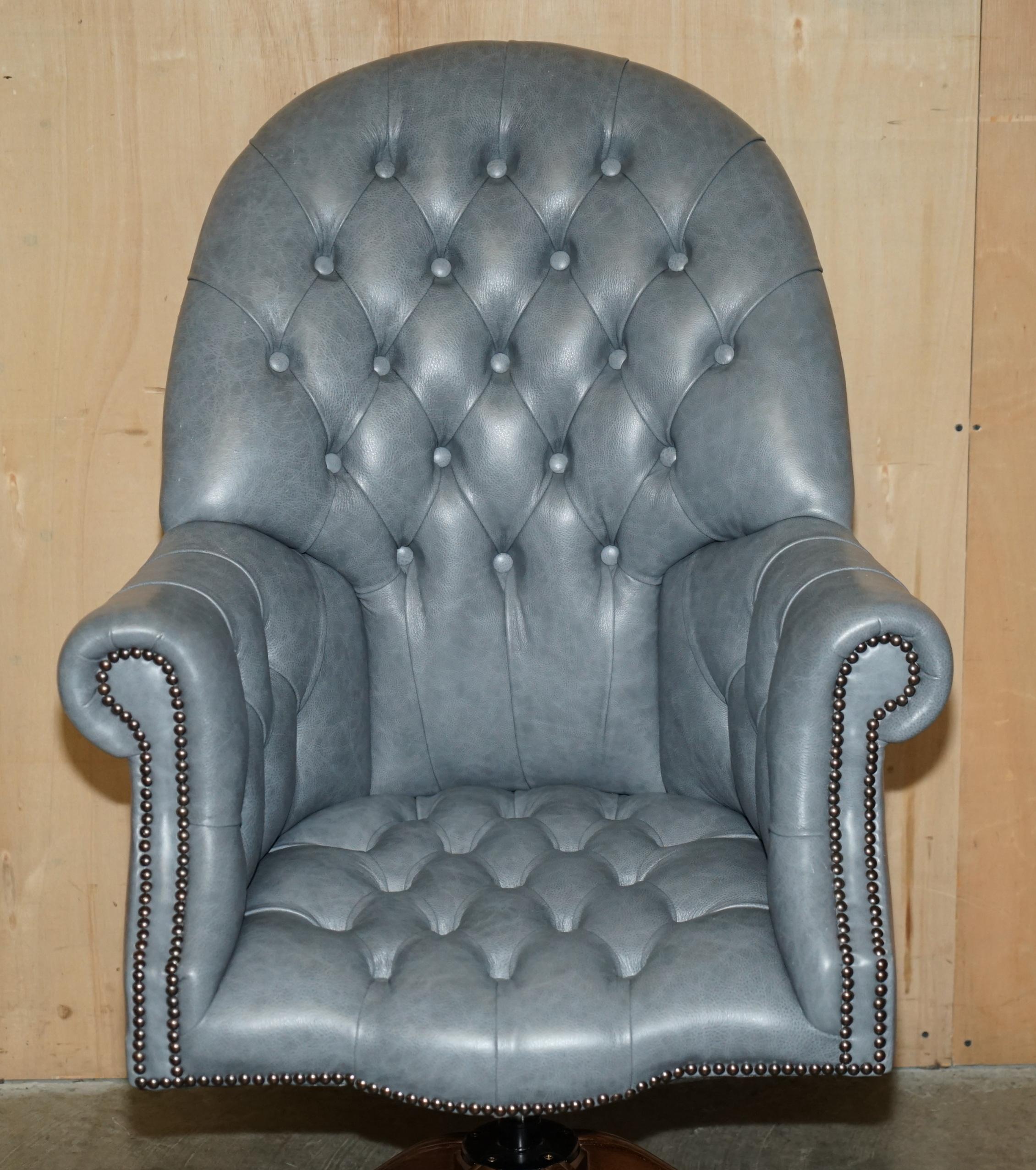 Regency HERITAGE BLUE LEATHER UPHOLSTERED CHESTERFIELD DiRECTORS OFFICE SWIVEL ARMCHAIR