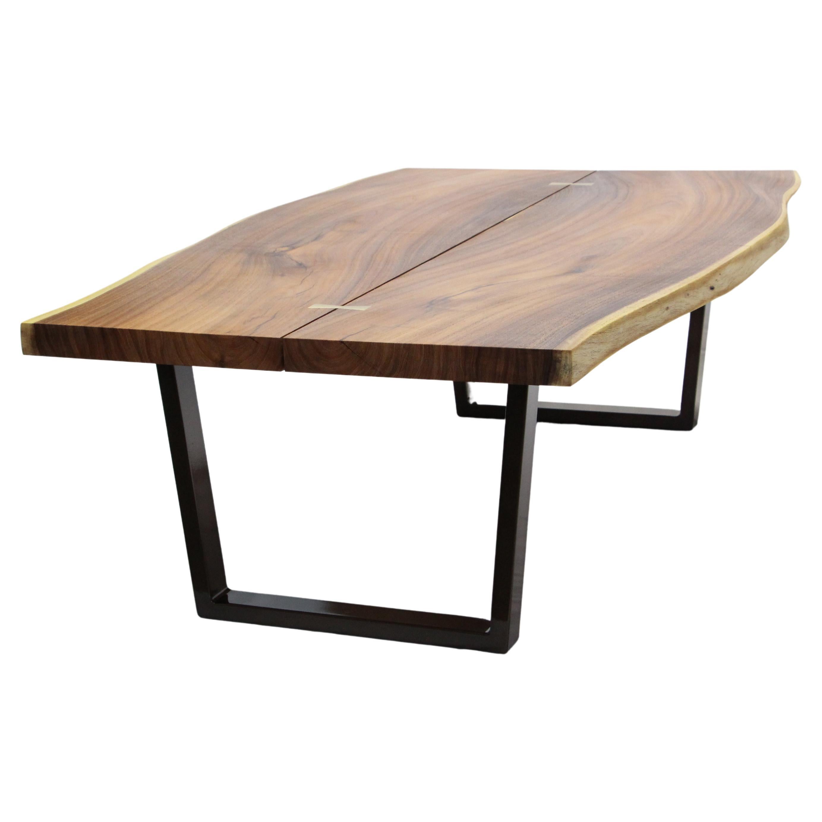 Américain Bureau Mesquite du Chili « Heritage » à pieds en bronze massif avec incrustations de papillons en laiton en vente
