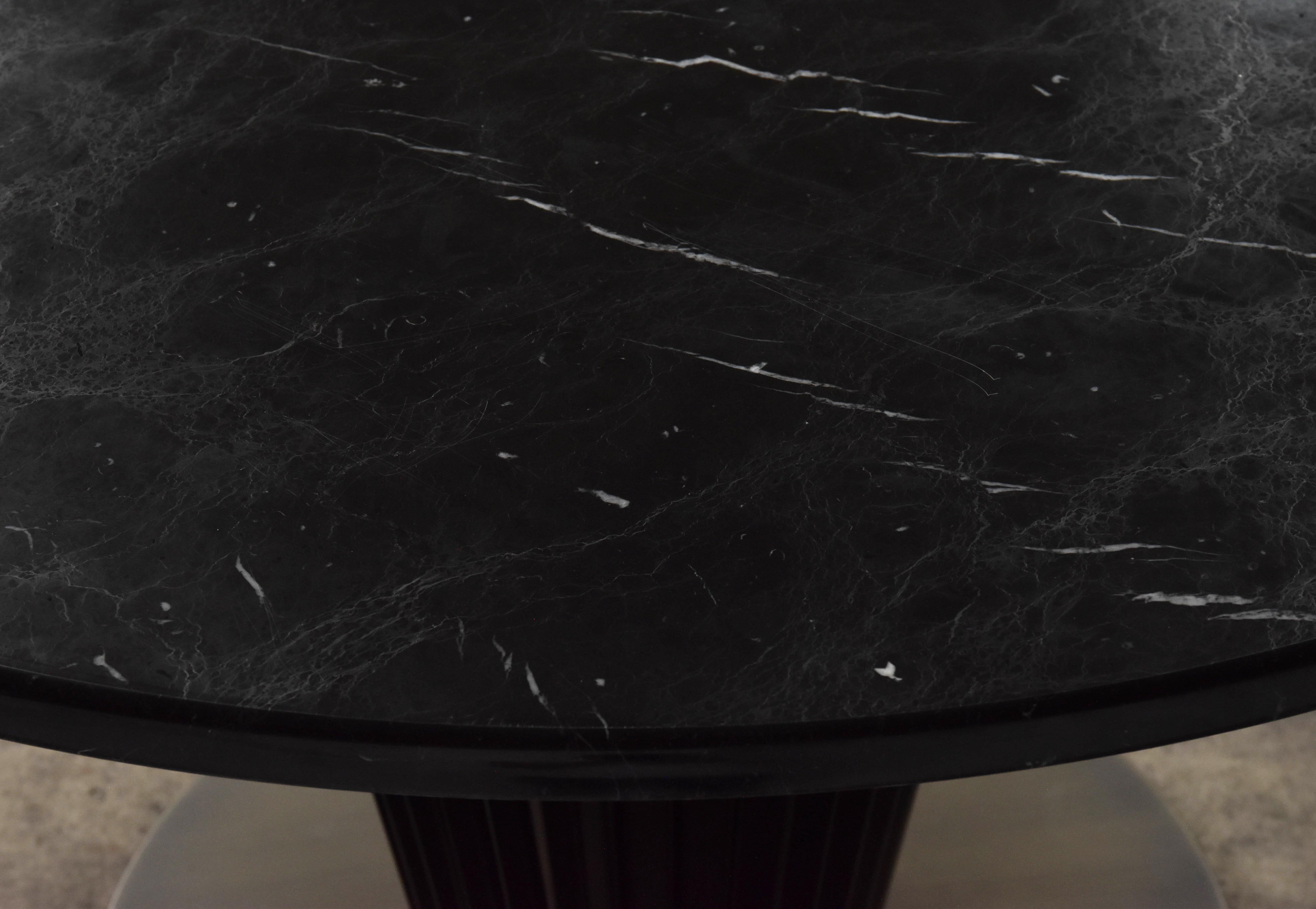Table royale de la collection Heritage État moyen - En vente à Miami, FL